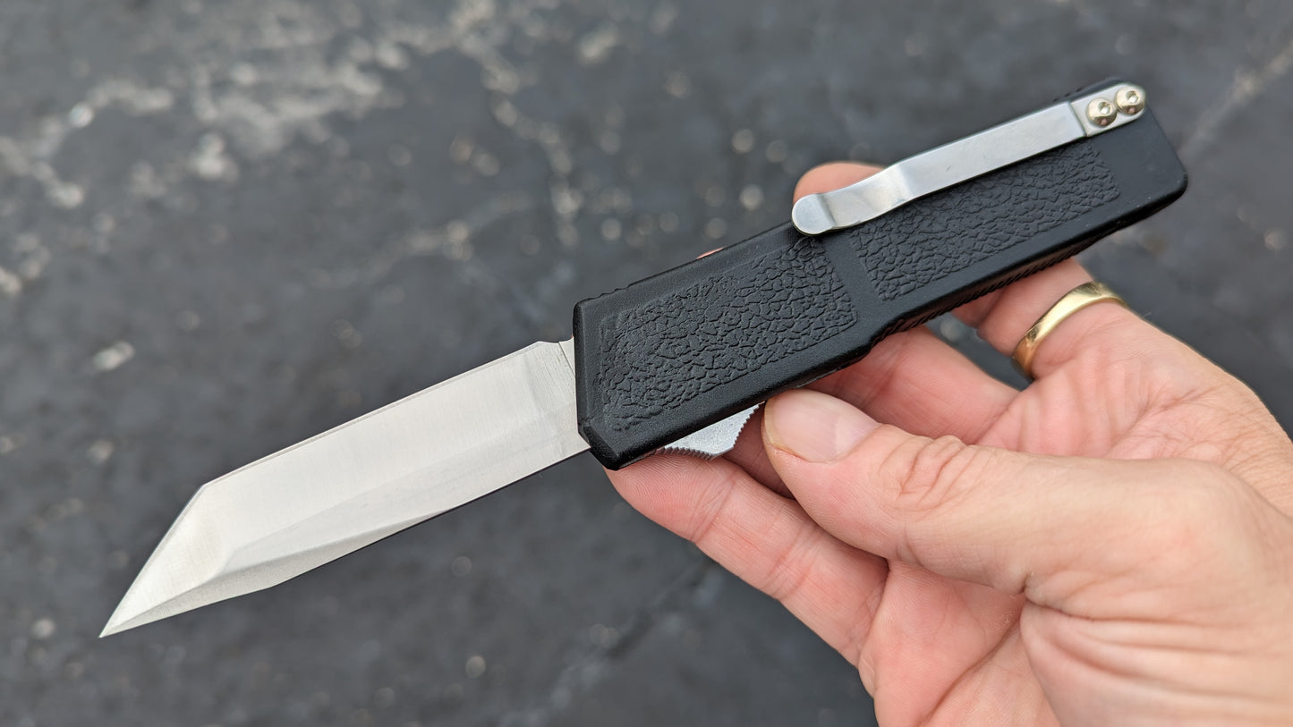 Lightning OTF Knife Black Stainless Tanto Plain Edge