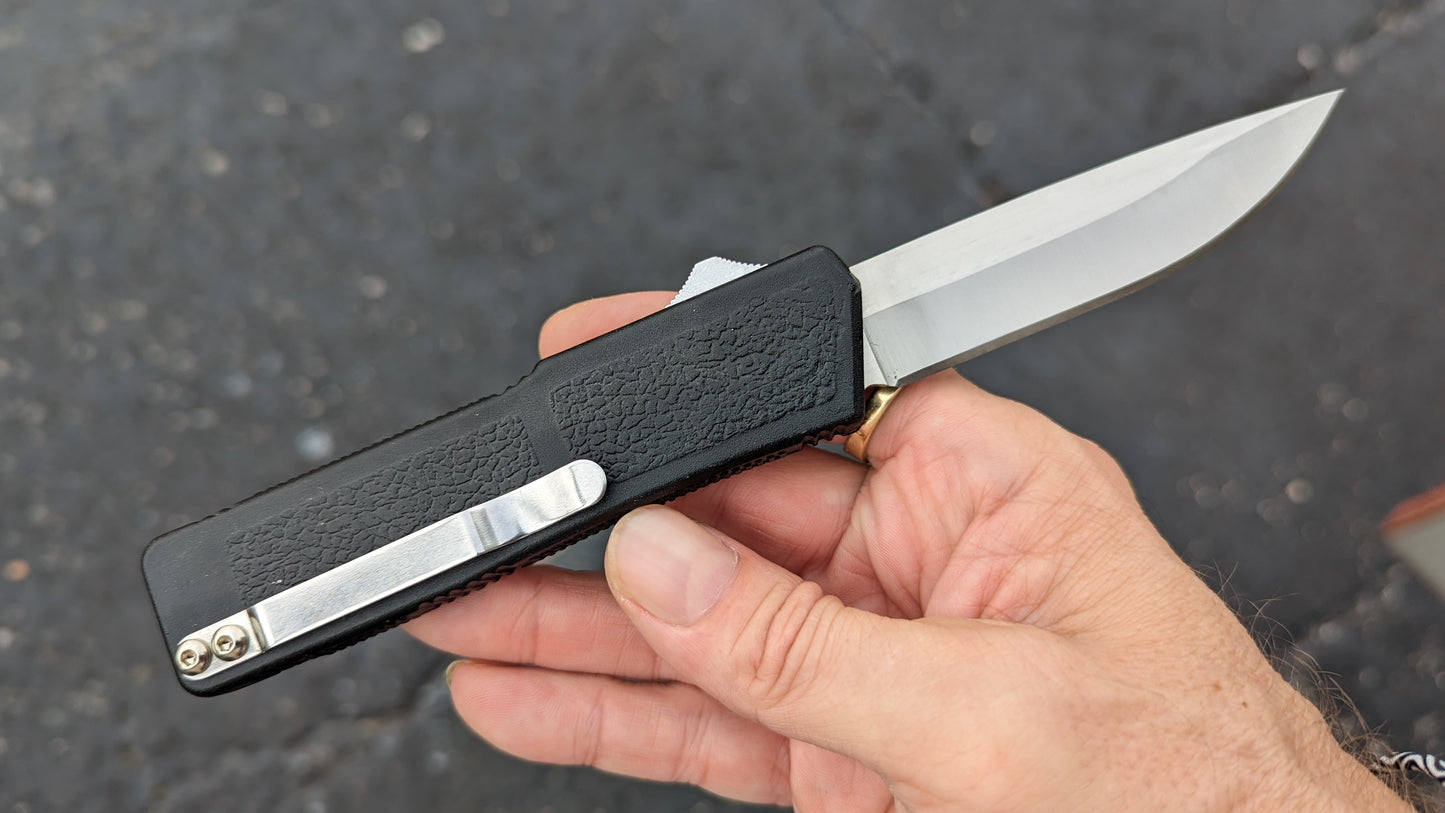 Lightning OTF Knife Black Drop Point Stainless