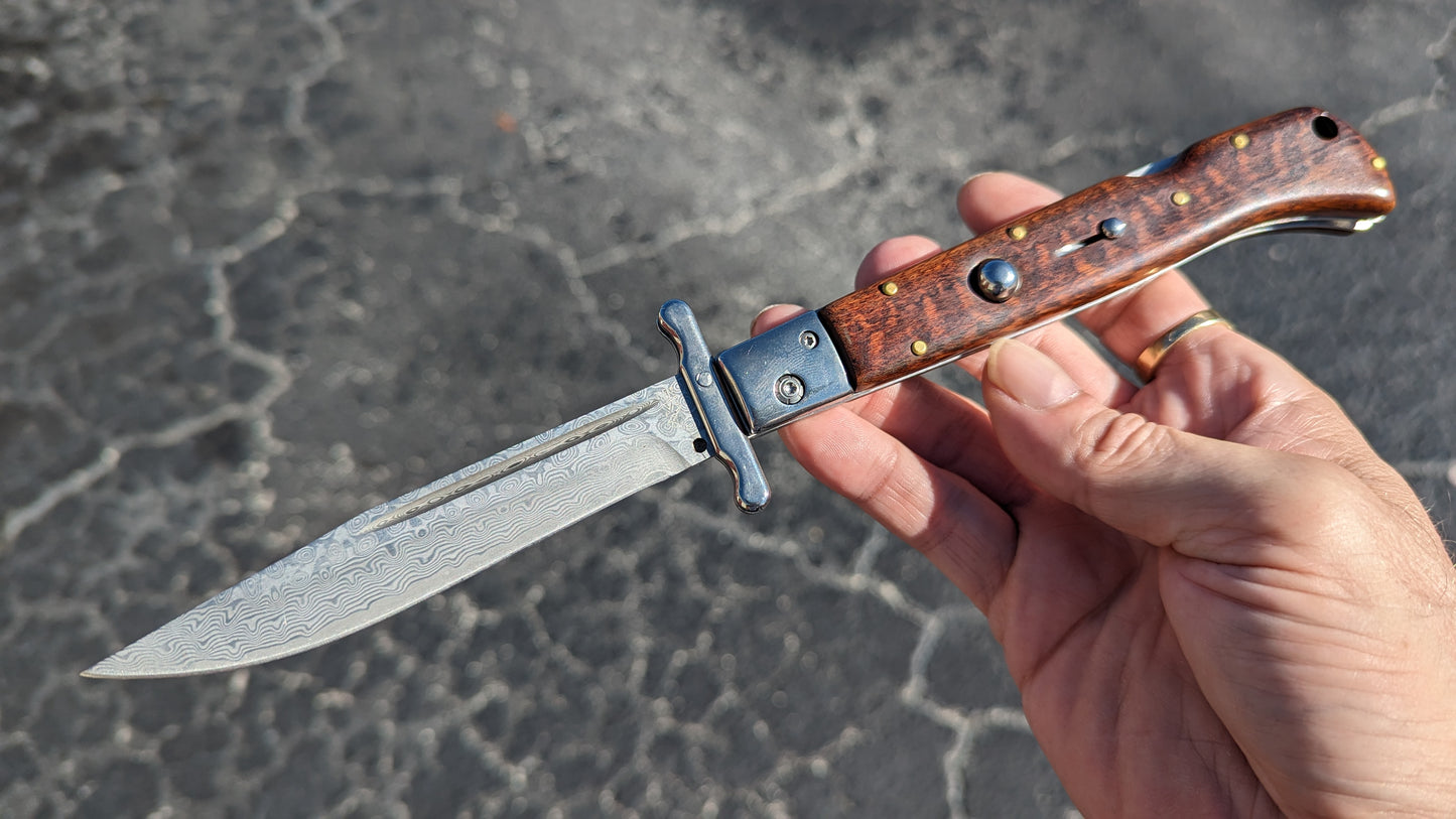 AKC WORLD 11" ROMA DAMASCUS SNAKEWOOD SWINGUARD