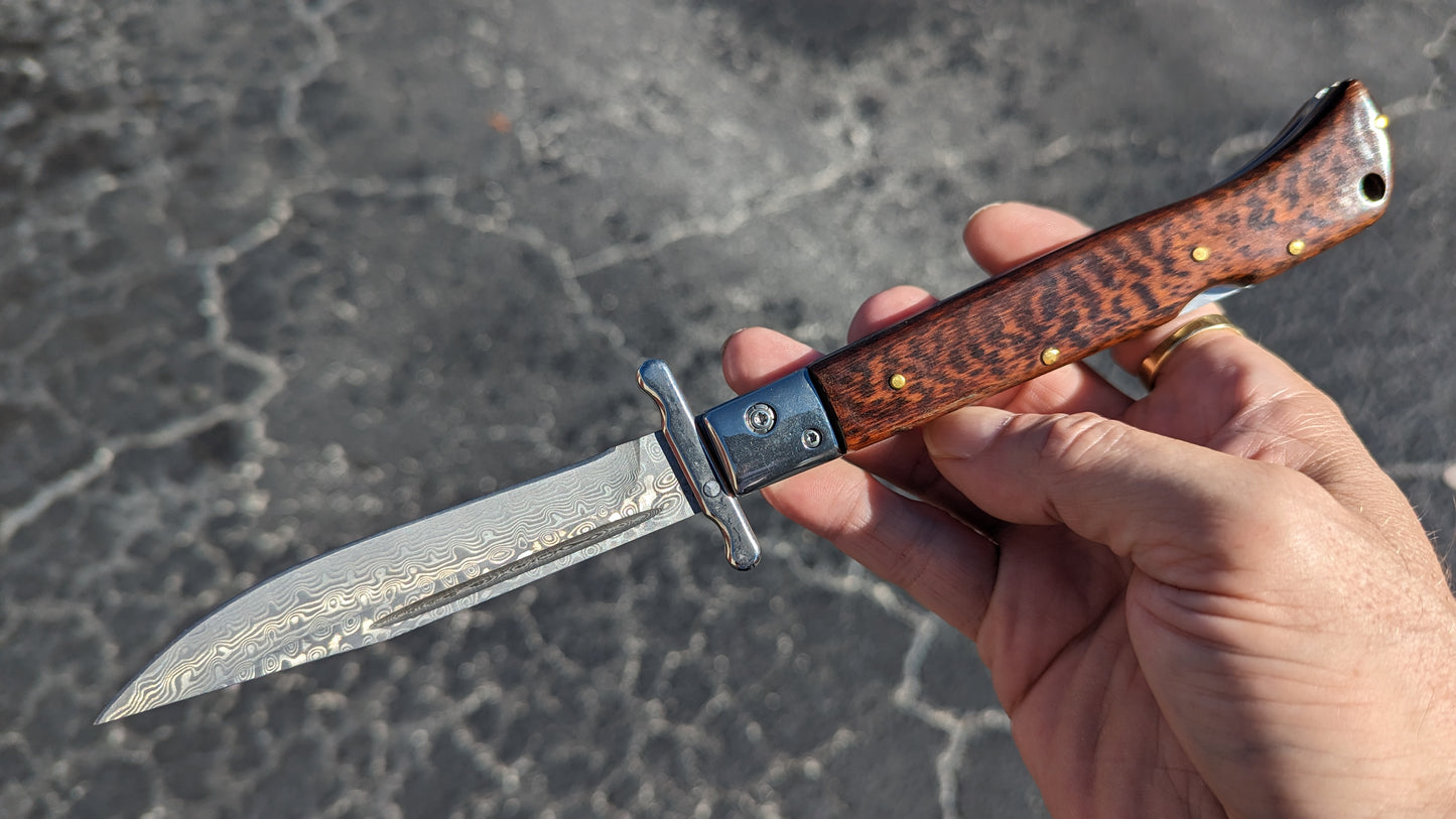 AKC WORLD 11" ROMA DAMASCUS SNAKEWOOD SWINGUARD