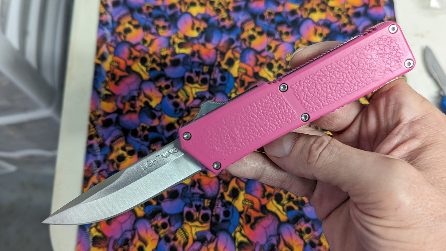 PINK LIGHTNING OTF STAINLESS PLAIN DROP POINT BLADE