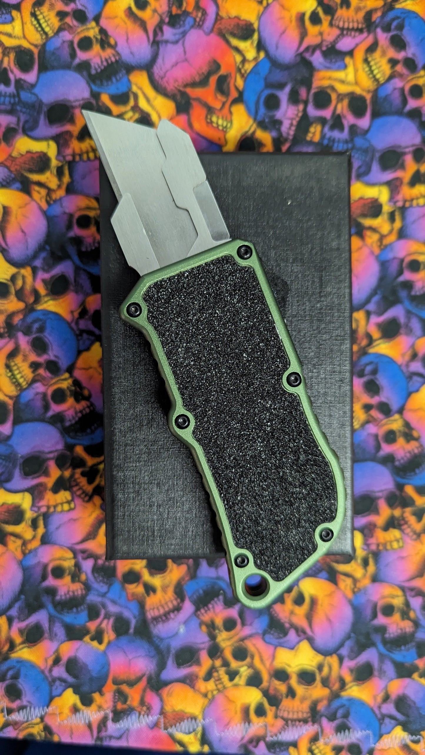 Green D/A Box Cutter OTF Knife
