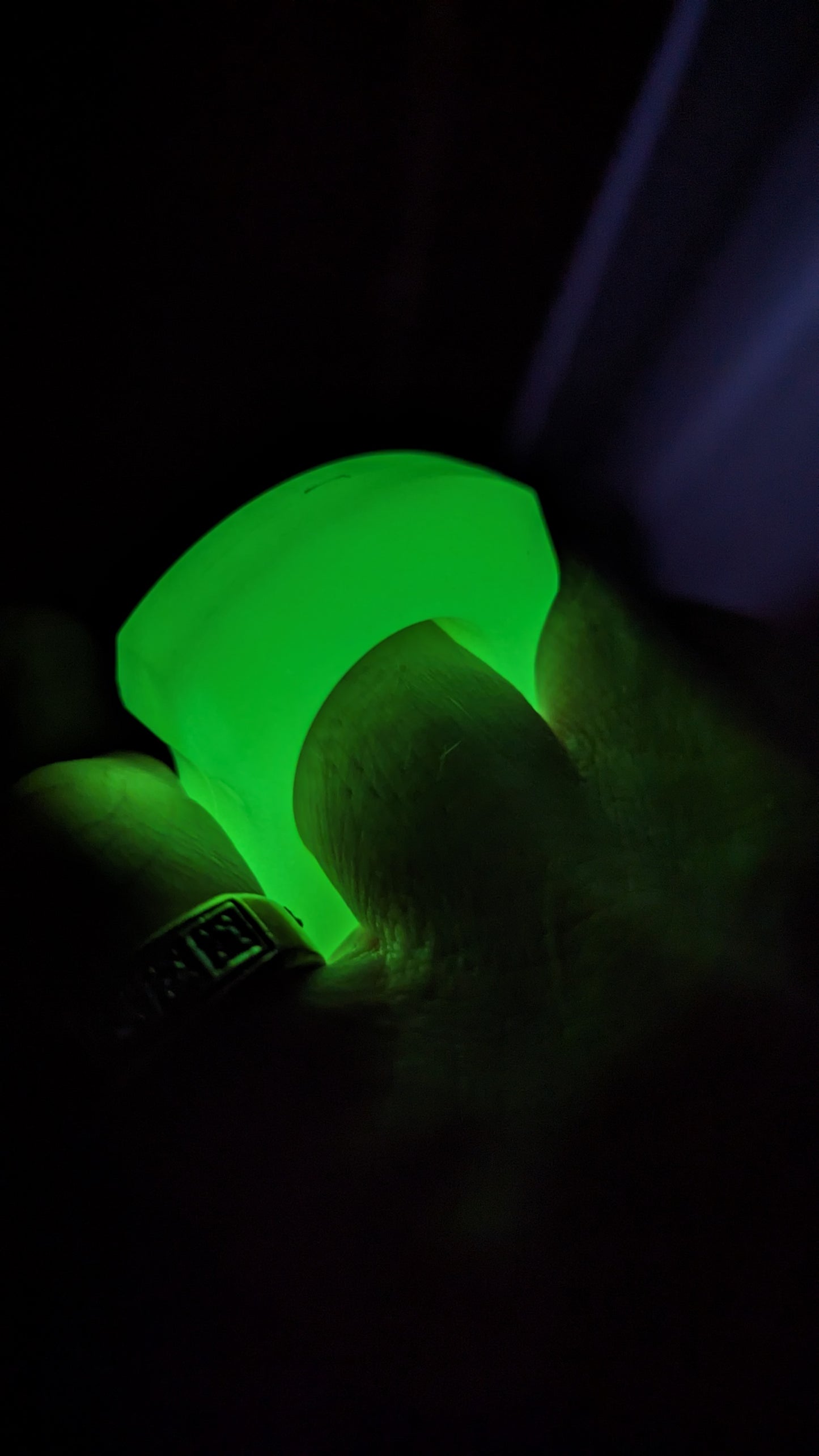 GLOW IN DARK GREEN RESIN "SFK" SINGLE FINGER KNUCKLE DUSTER