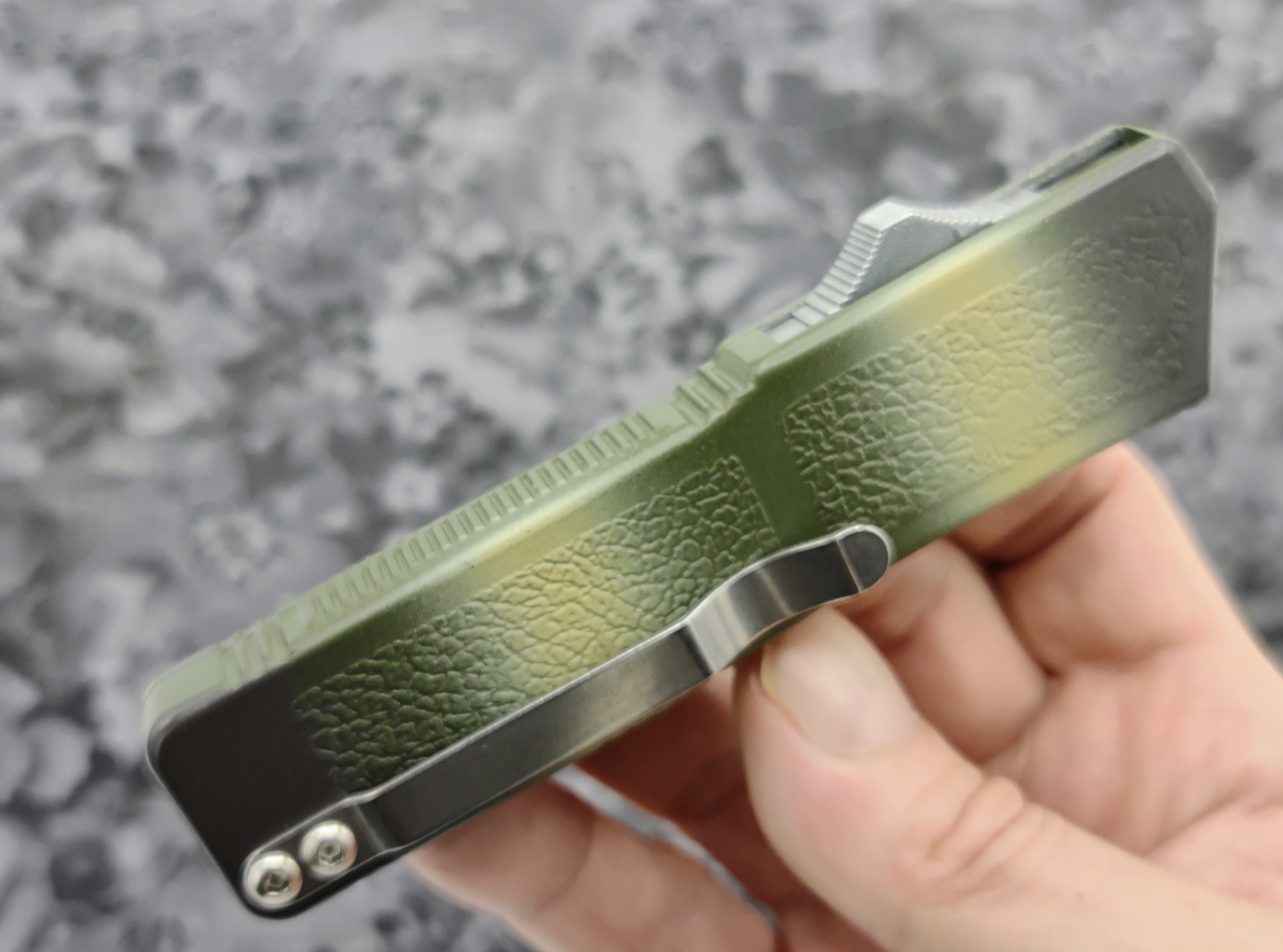 Lightning OTF Knife Green Camo Drop Point Stainless