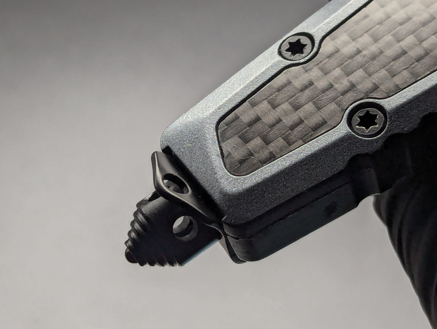 GREY SFK GLASS BREAKER D/A OTF KNIFE DROP POINT