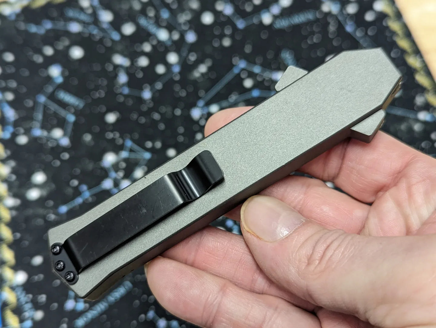 GREY S/E AKC ITALY F-16 DUAL ACTION OTF KNIFE