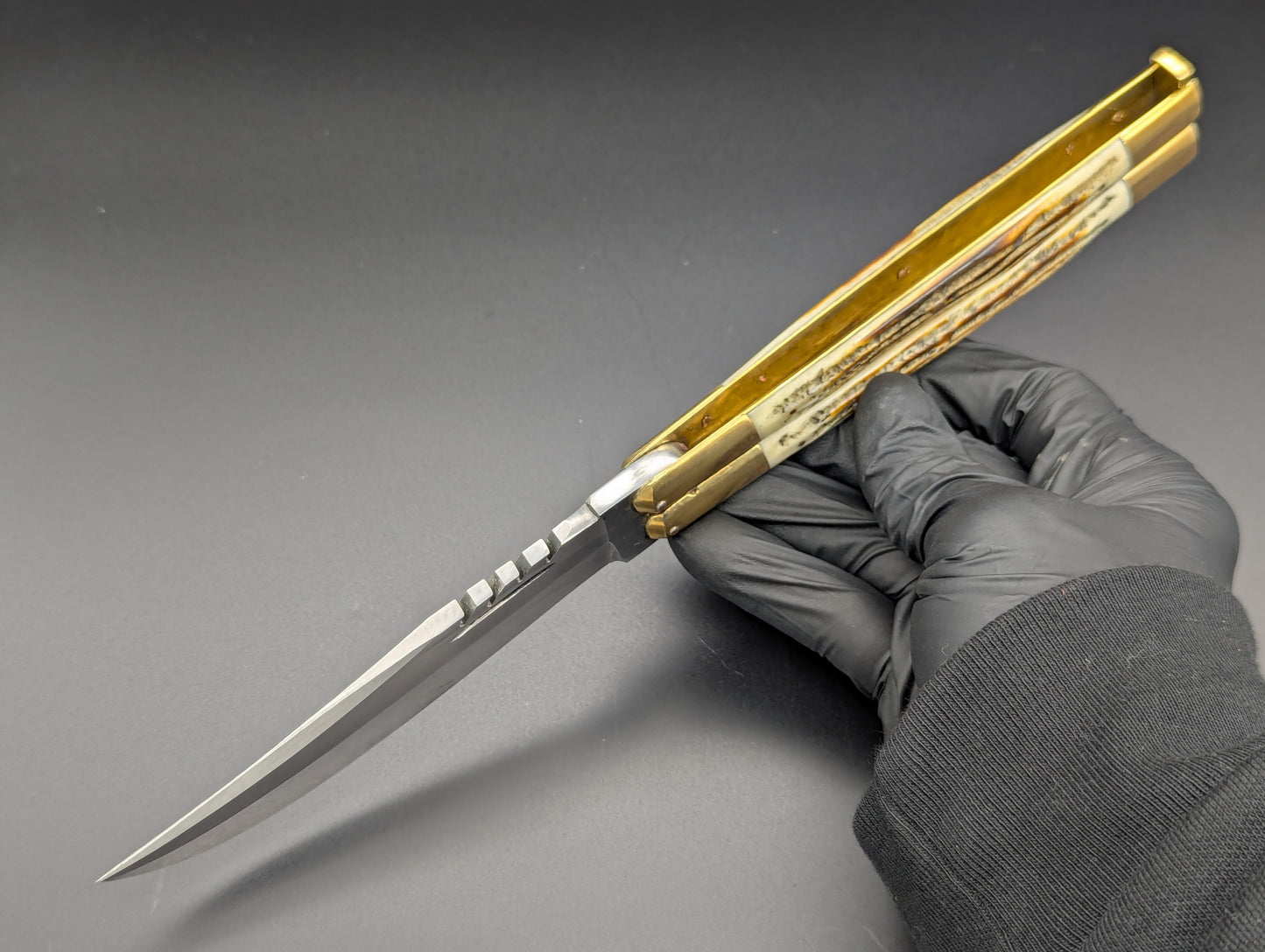 11" JIGGED COWBONE BRASS FHM BALISONG BLOOD CLIP