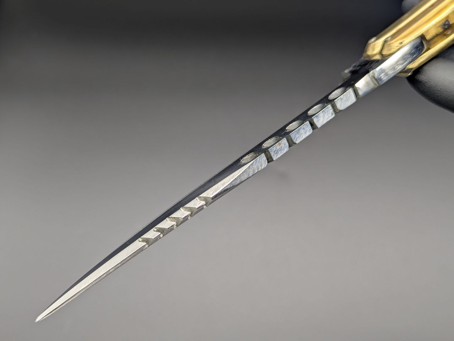 11" JIGGED COWBONE BRASS FHM BALI KNIFE RAMBO CLIP POINT