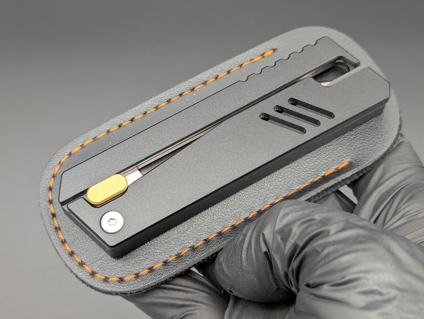 12 PC BLACK MEDIUM SIZED GRAVITY KNIVES