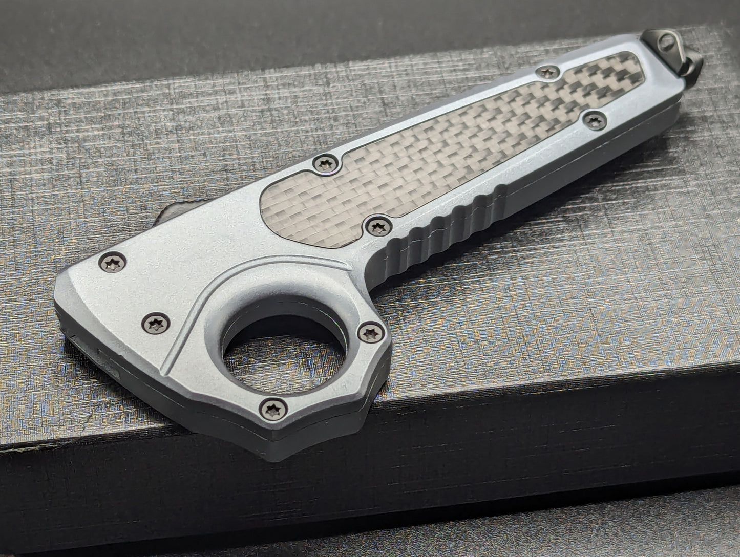 GREY SFK GLASS BREAKER D/A OTF KNIFE DROP POINT