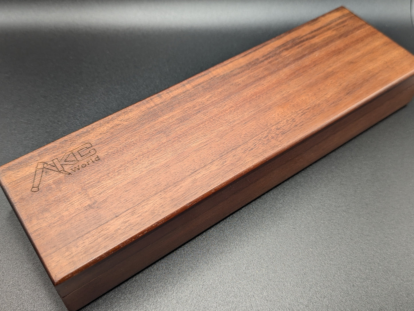 AKC WORLD ITALY 9" SNAKEWOOD SWINGUARD w/ COA