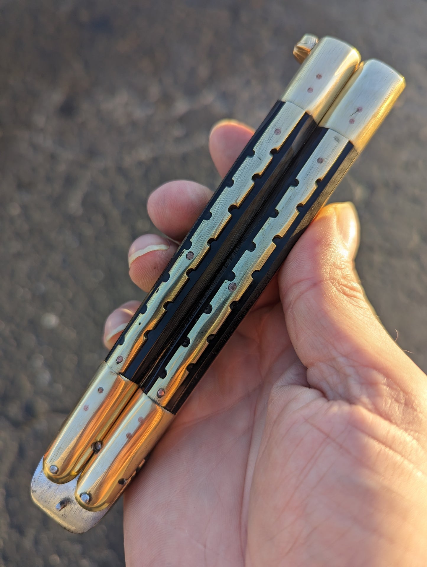 11" TRADITIONAL PHILIPPINES KALUPKOP BONE & BRASS BALISONG KRIS #2