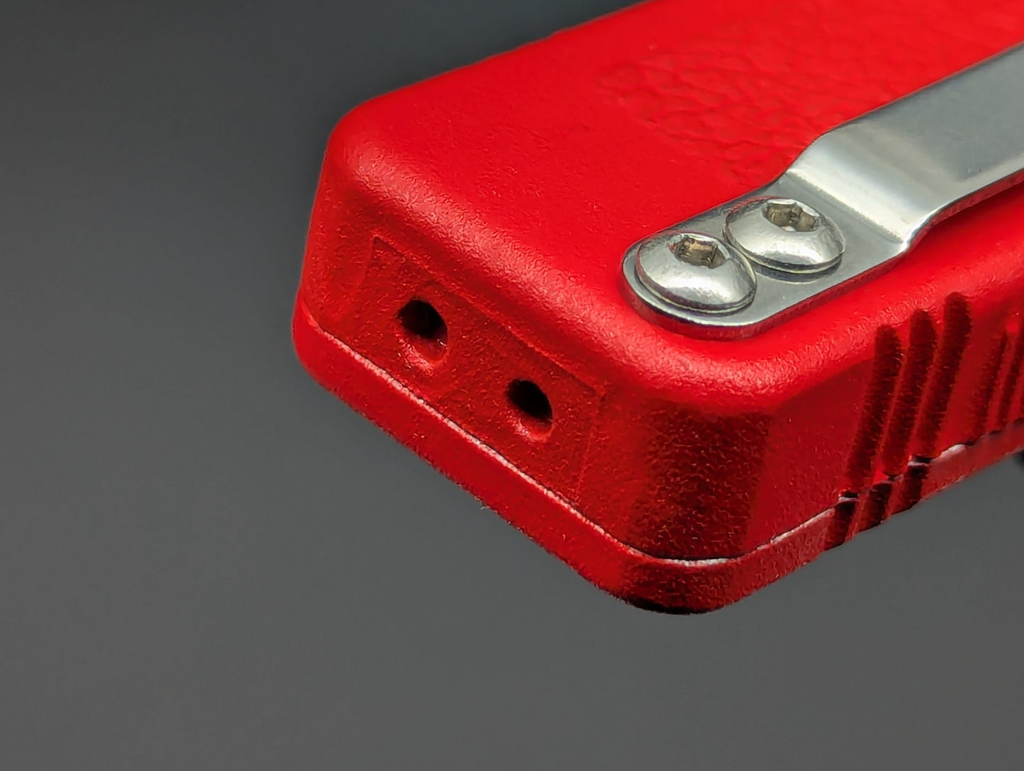 Lightning OTF Knife Red Part Serr. Drop Point