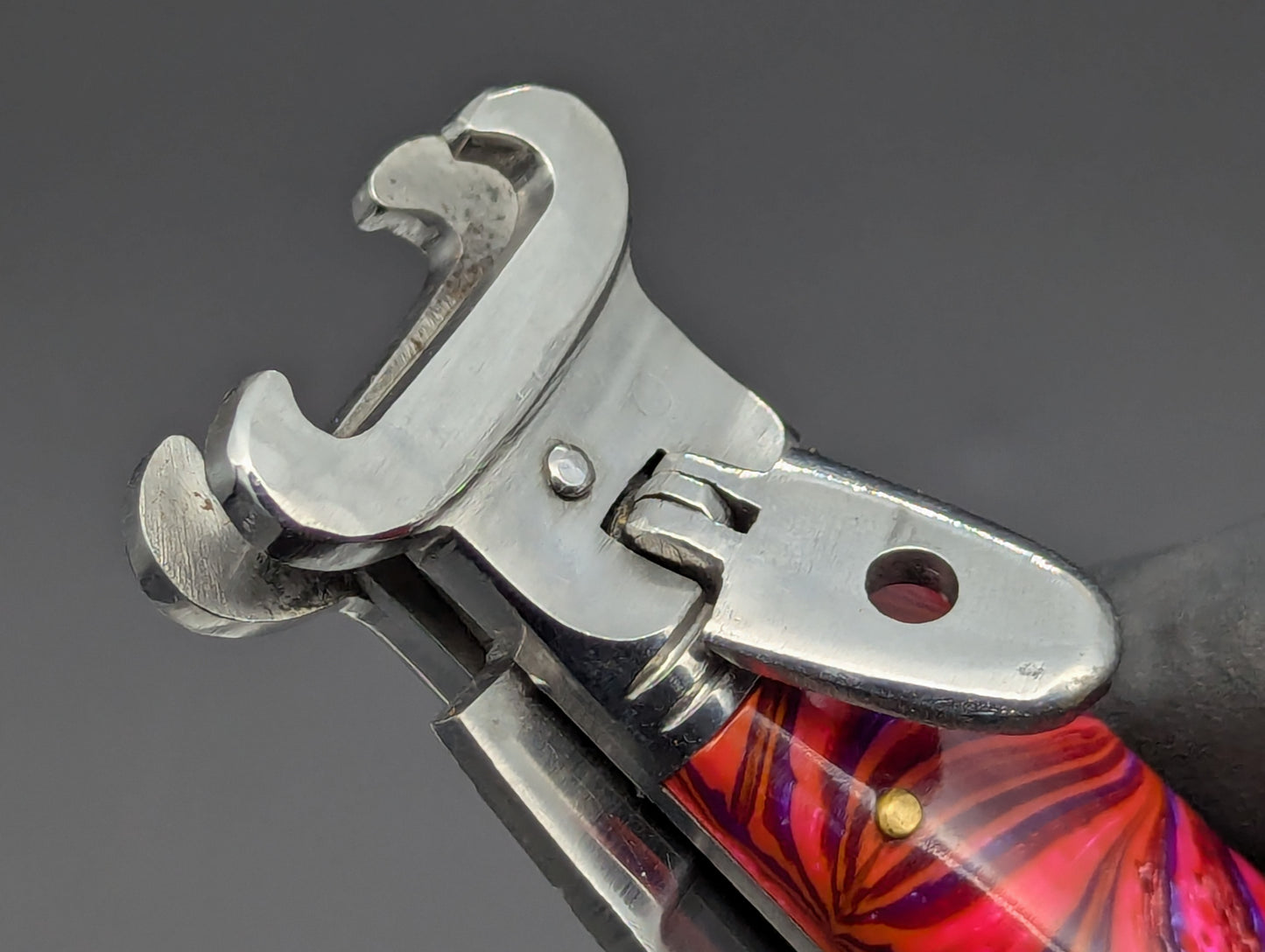 VINTAGE ITALIAN SHOT SHELL PULLER LEVERLOCK MULTI SWIRL