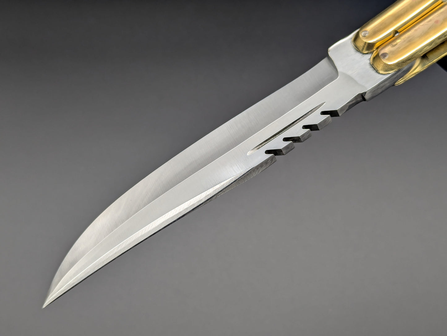 11" JIGGED COWBONE BRASS FHM BALISONG BLOOD CLIP