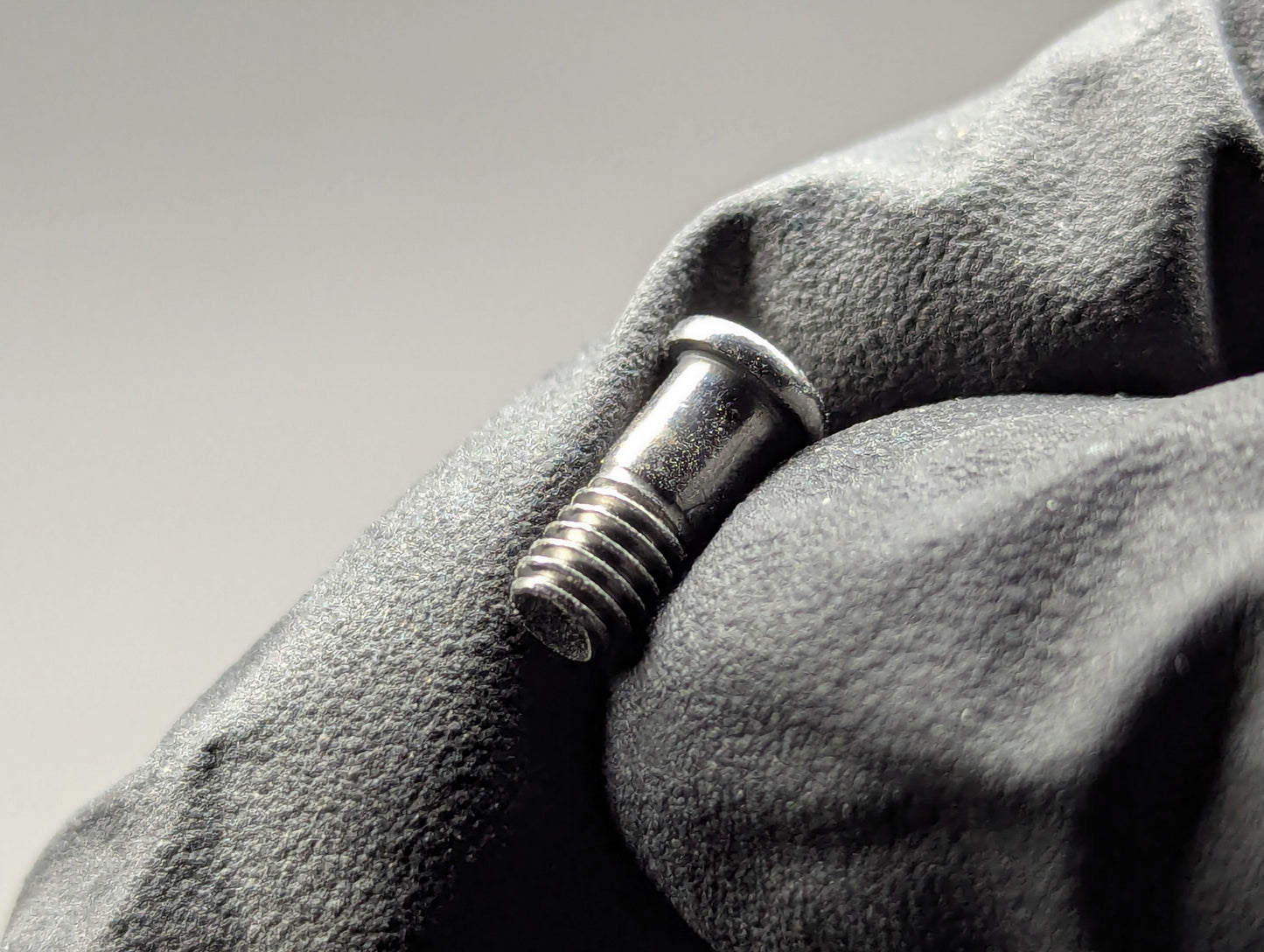 ABS PLASTIC NON PERMISSIVE ENVIRONMENT KNUCKLE DUSTERS BLACK