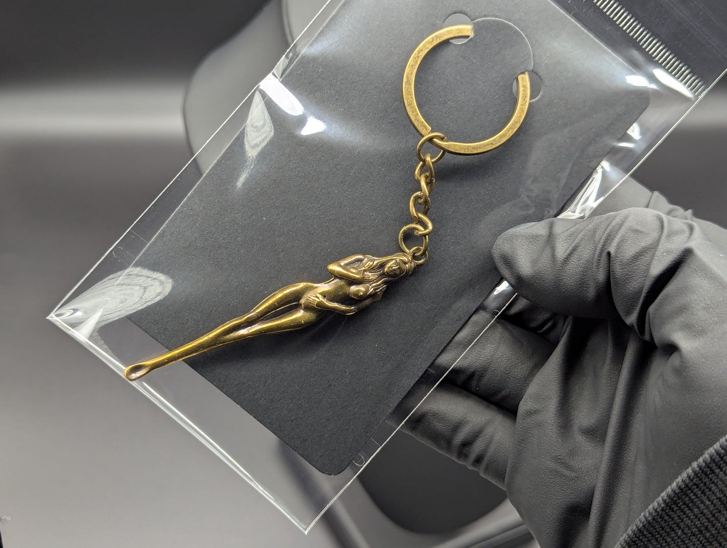 ANCIENT BRONZE BURLESQUE NUDIE TOOTSKI PARTY SPOON KEYRING