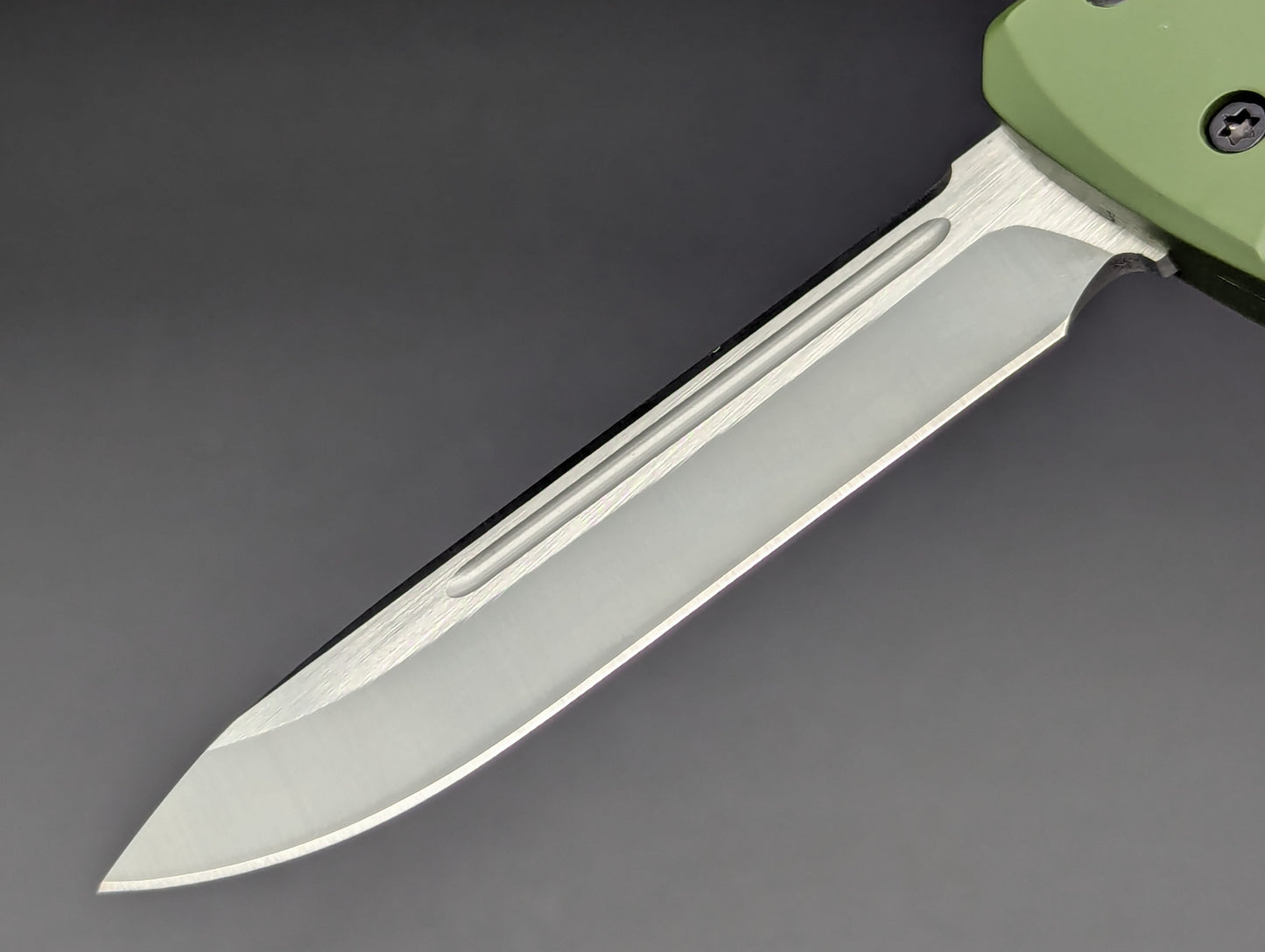 GREEN SFK GLASS BREAKER D/A OTF KNIFE DROP POINT