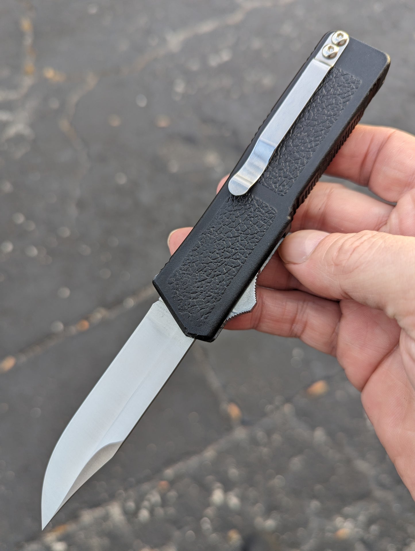 Black Lightning OTF Knife Stainless Clip Point