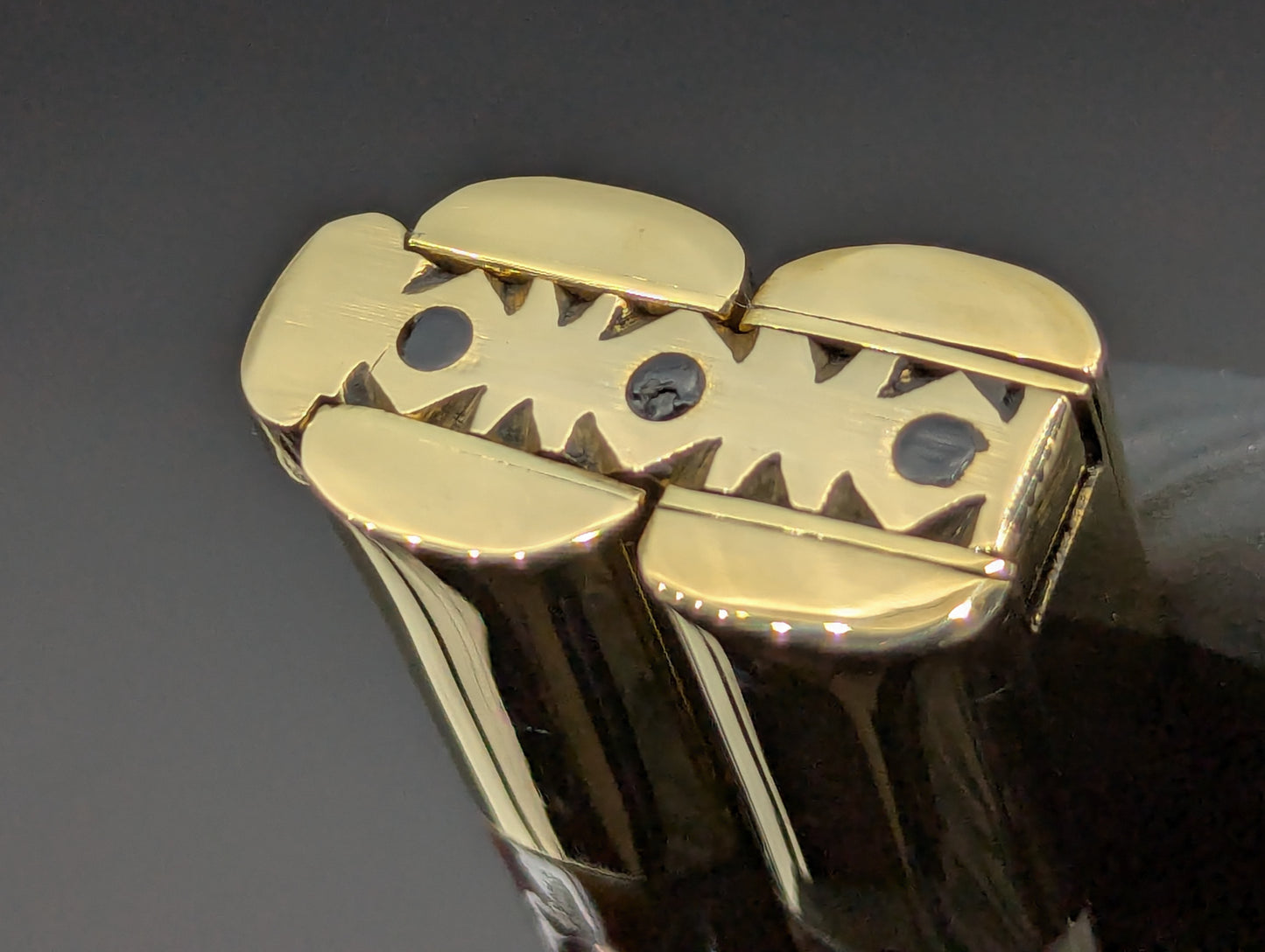 29CM RAMBO EAGLE TANG BRASS DEER HORN FHM BALISONG