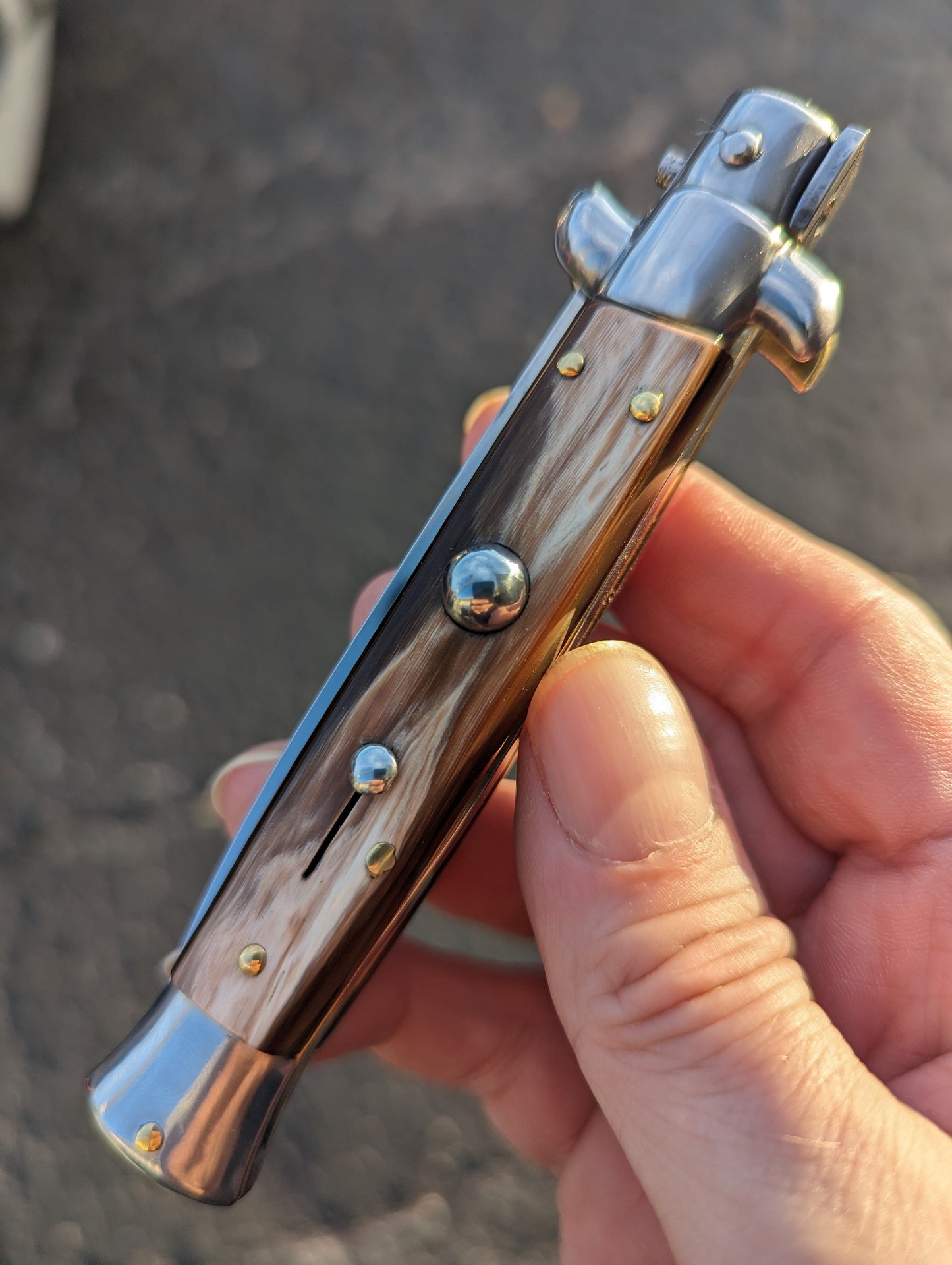 9" Renzo Beltrame Honey Horn Flat Grind Italian Stiletto 1