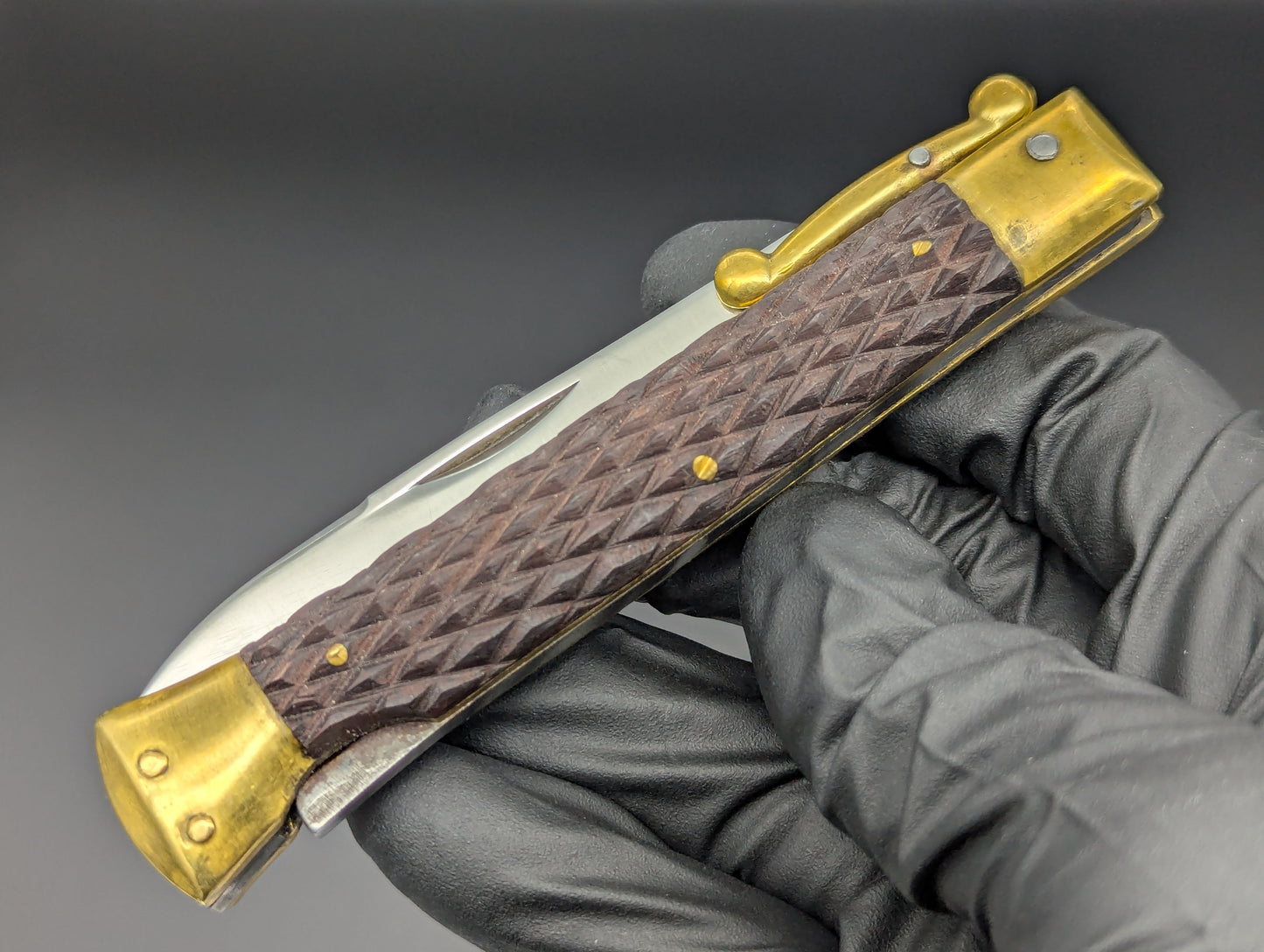 Vintage Manual Italian Swinguard Brass Checkered