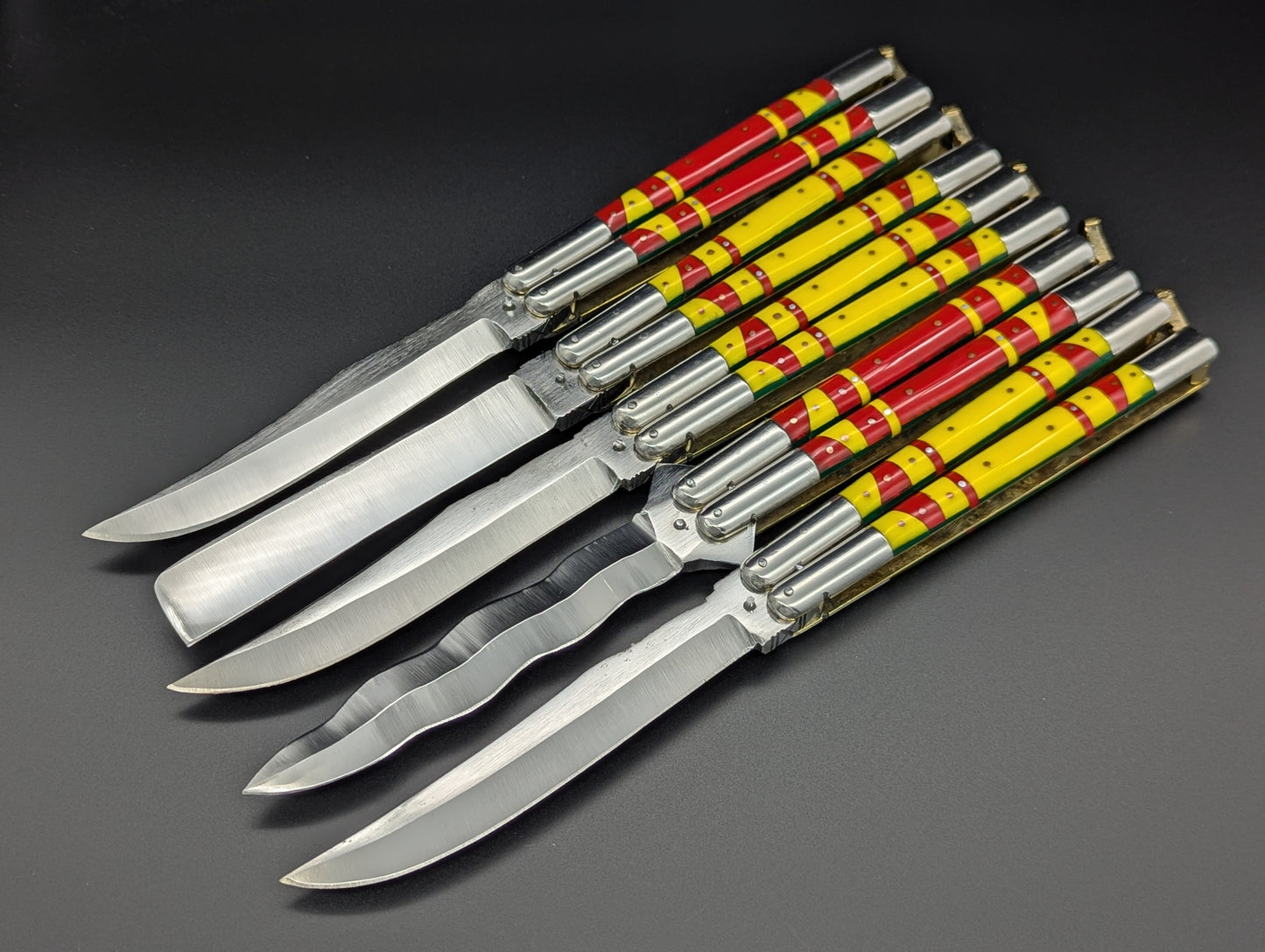 29cm 270g FIESTA FHM BALISONG YELLOW/ RED CLIP POINT