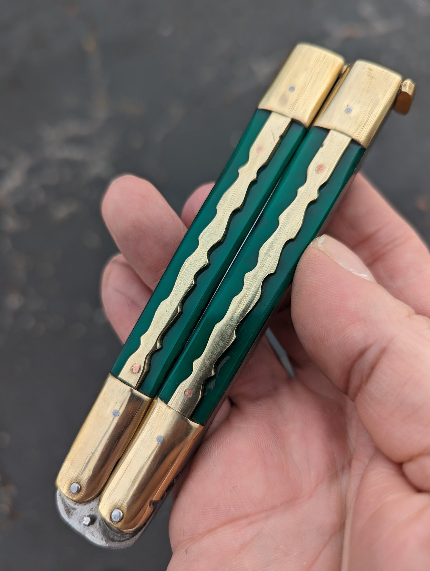 9.5" FHM KALUPKOP GREEN & BRASS BALISONG RAMBO #1