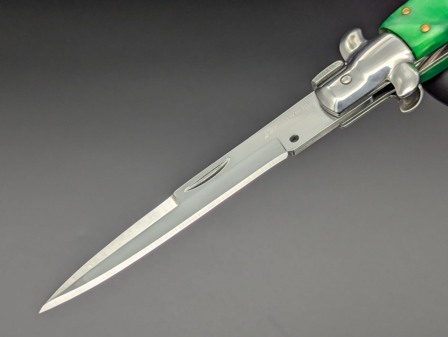 9" GREEN PEARL BAYO BLADE ITALIAN STYLE STILETTO