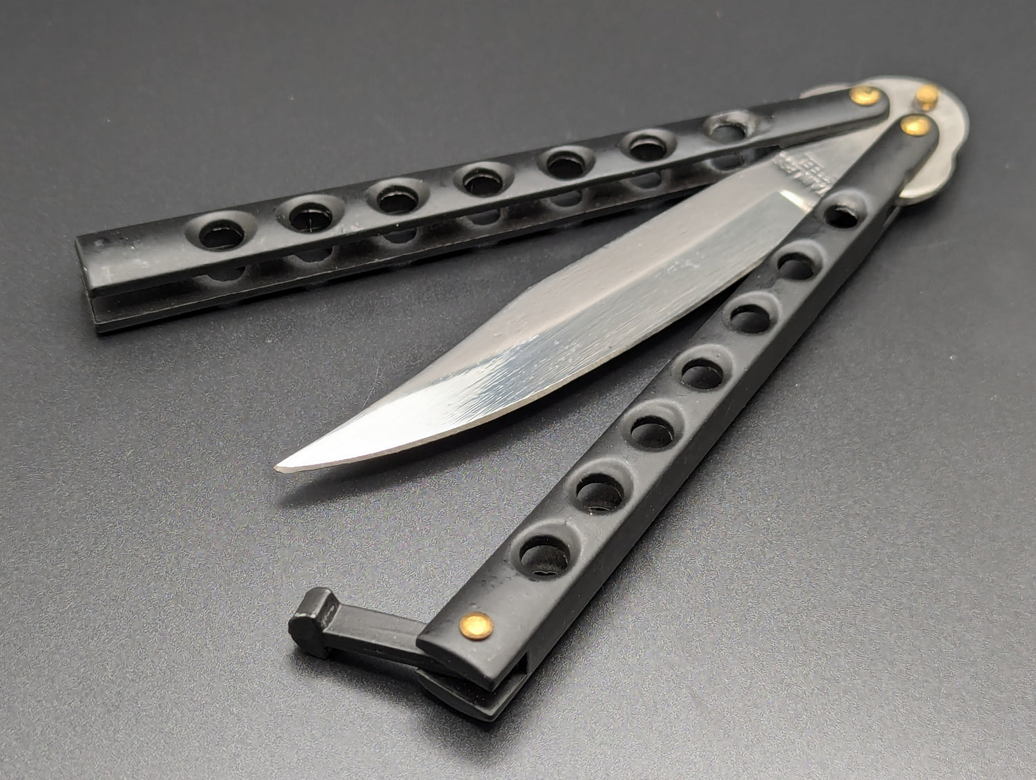BUTTERFLY KNIVES