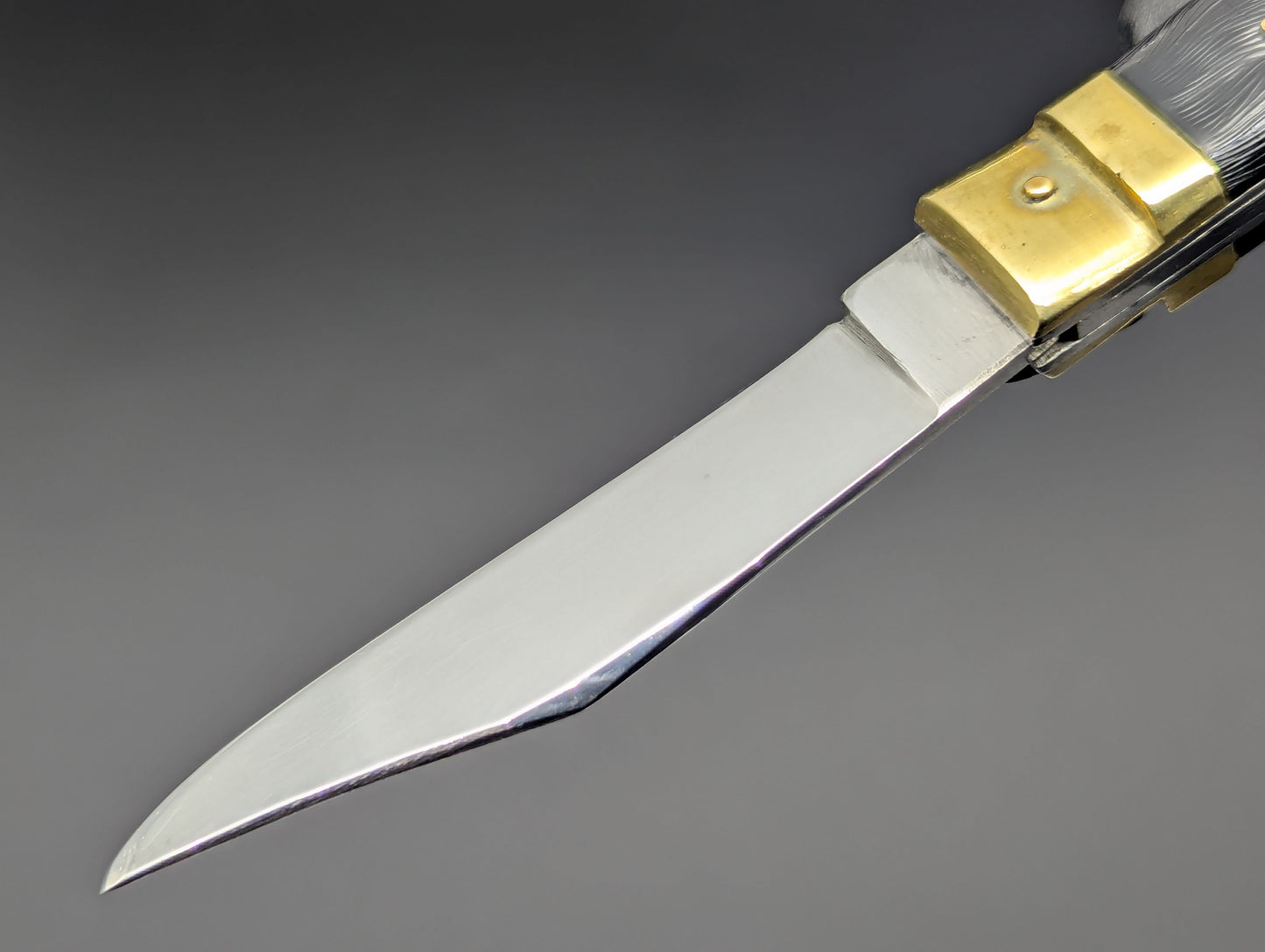 VINTAGE JAPANESE DEER FOOT SWITCHBLADE KNIFE