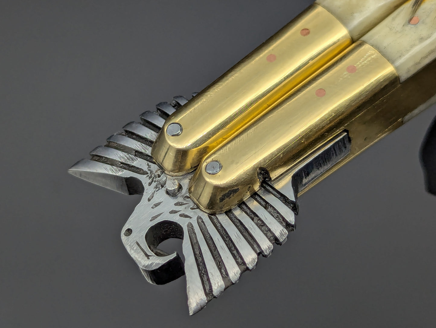 22CM EAGLE TANG PHILIPPINES HANDMADE BALISONG TWISTED BONE DP2