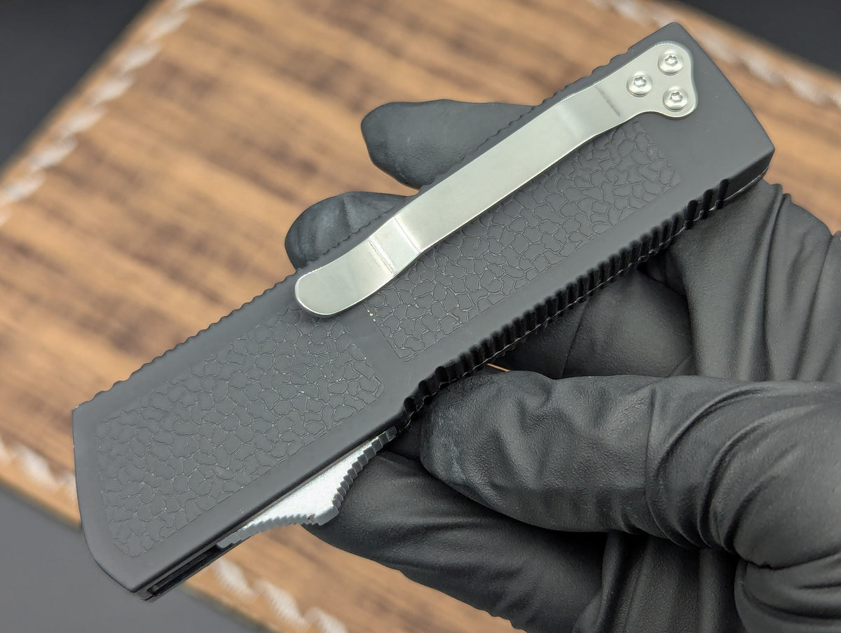 BLACK LIGHTNING 2.0 D/A OTF KNIFE DROP POINT PLAIN