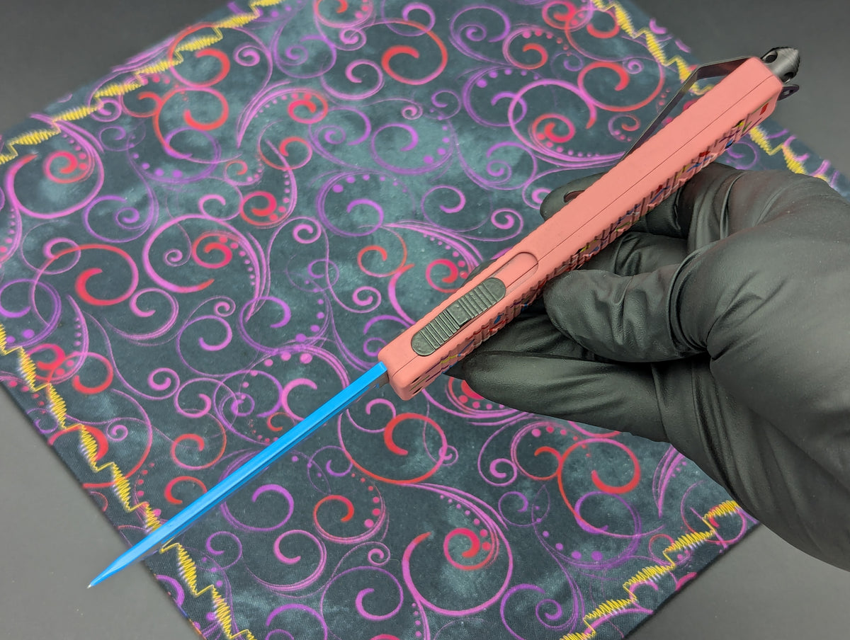 9" CURVED BLUE TANTO PINK SPRINKLE D/A OTF KNIFE