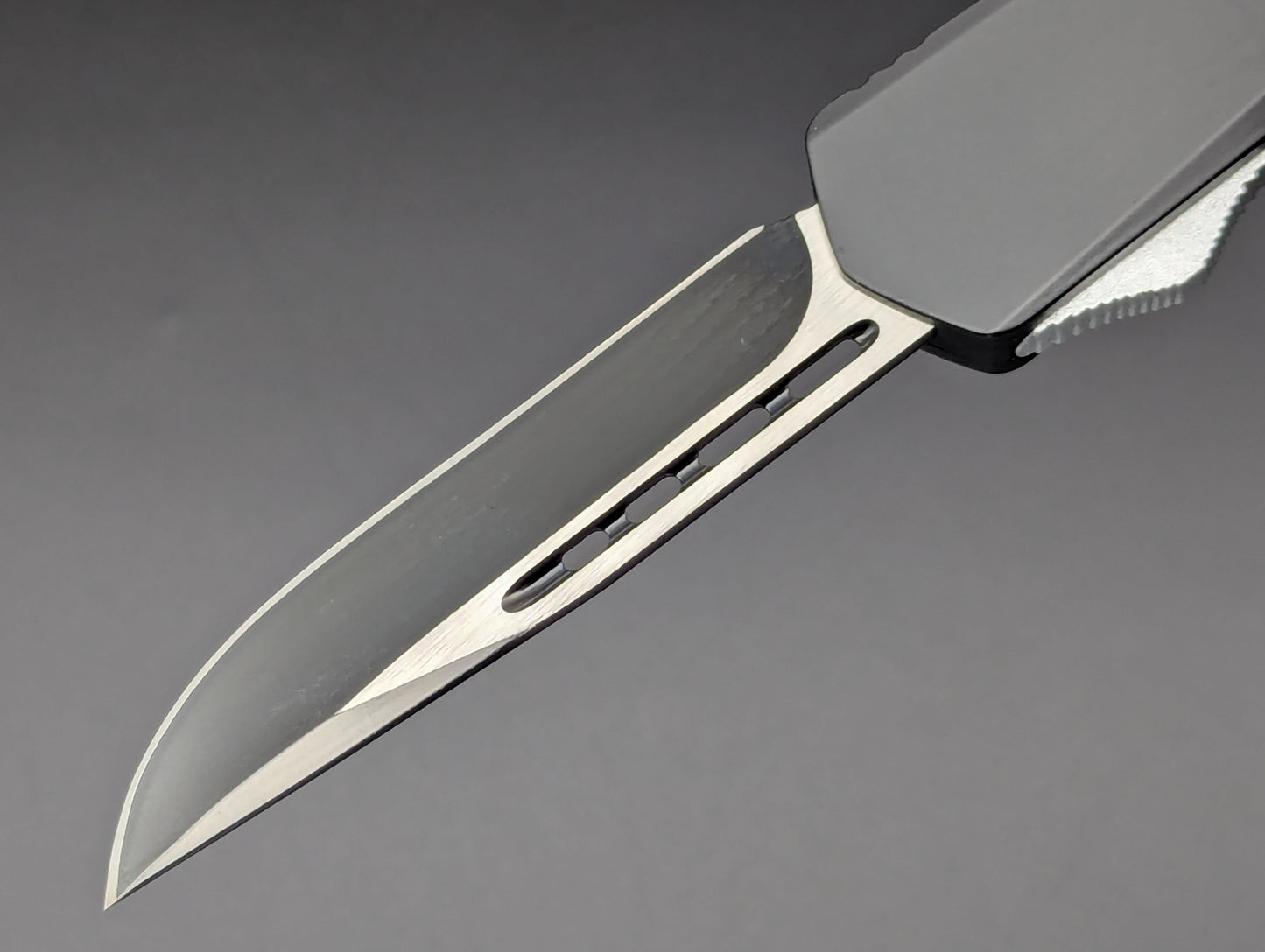 9" CLASSIC BLACK D/A OTF AUTOMATIC KNIFE