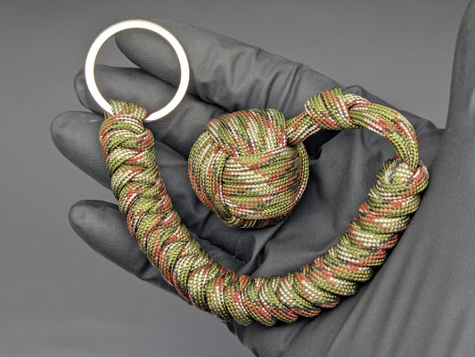 WOODLAND CAMO 550 LB PARACORD MONKEY FIST SELF DEFENSE KEYRING