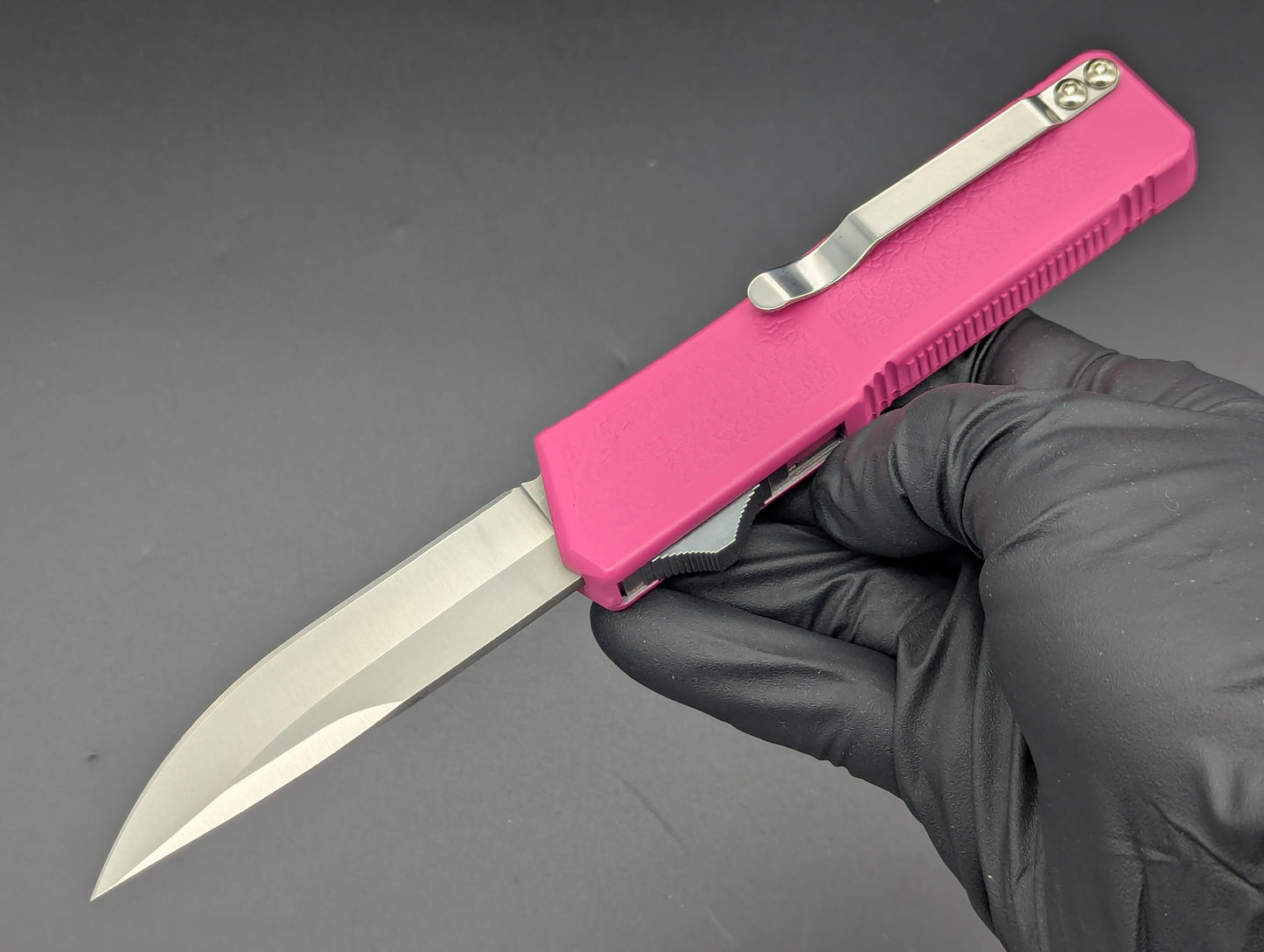 PINK LIGHTNING OTF STAINLESS PLAIN DROP POINT BLADE