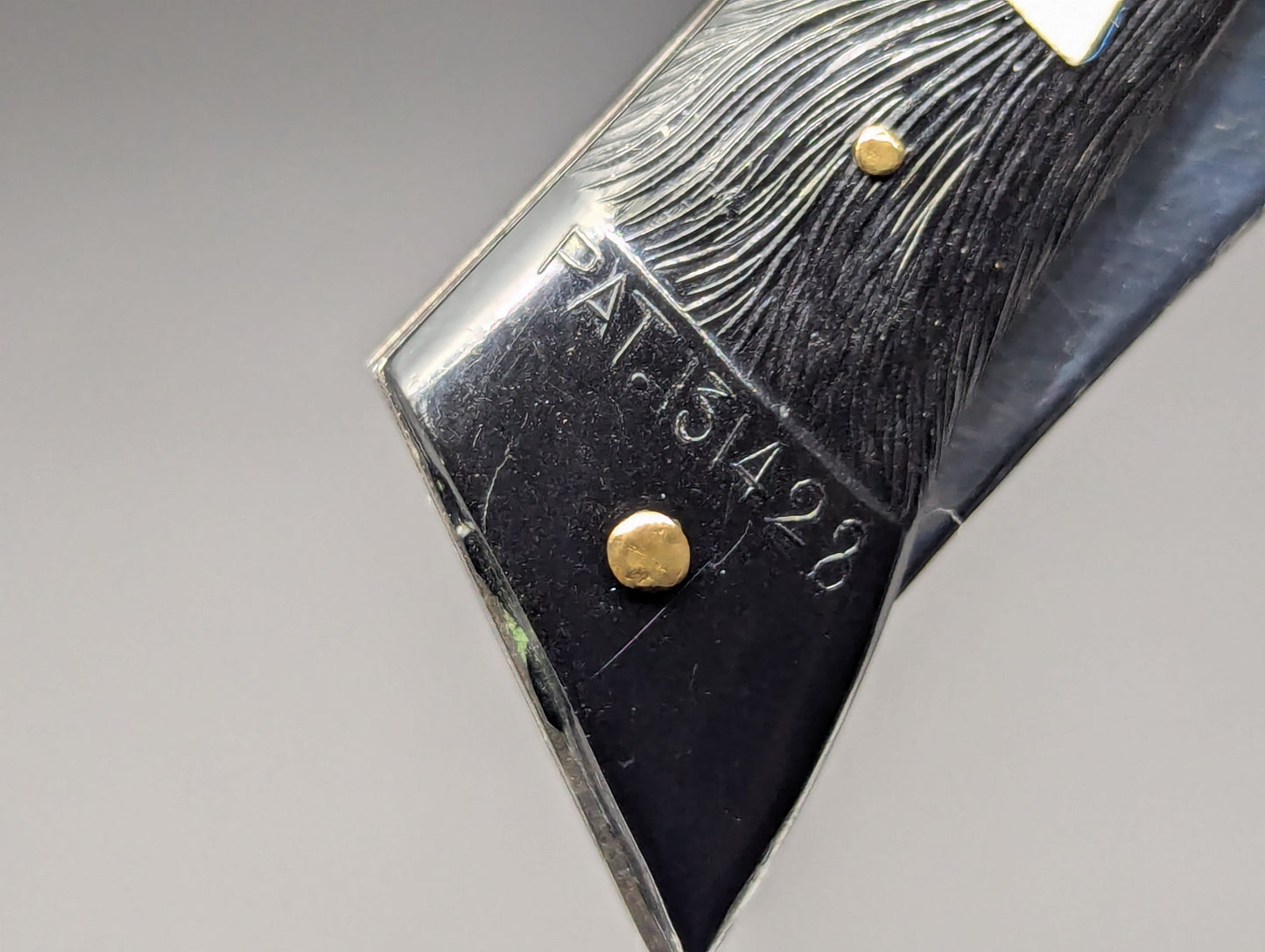 VINTAGE JAPANESE DEER FOOT SWITCHBLADE KNIFE