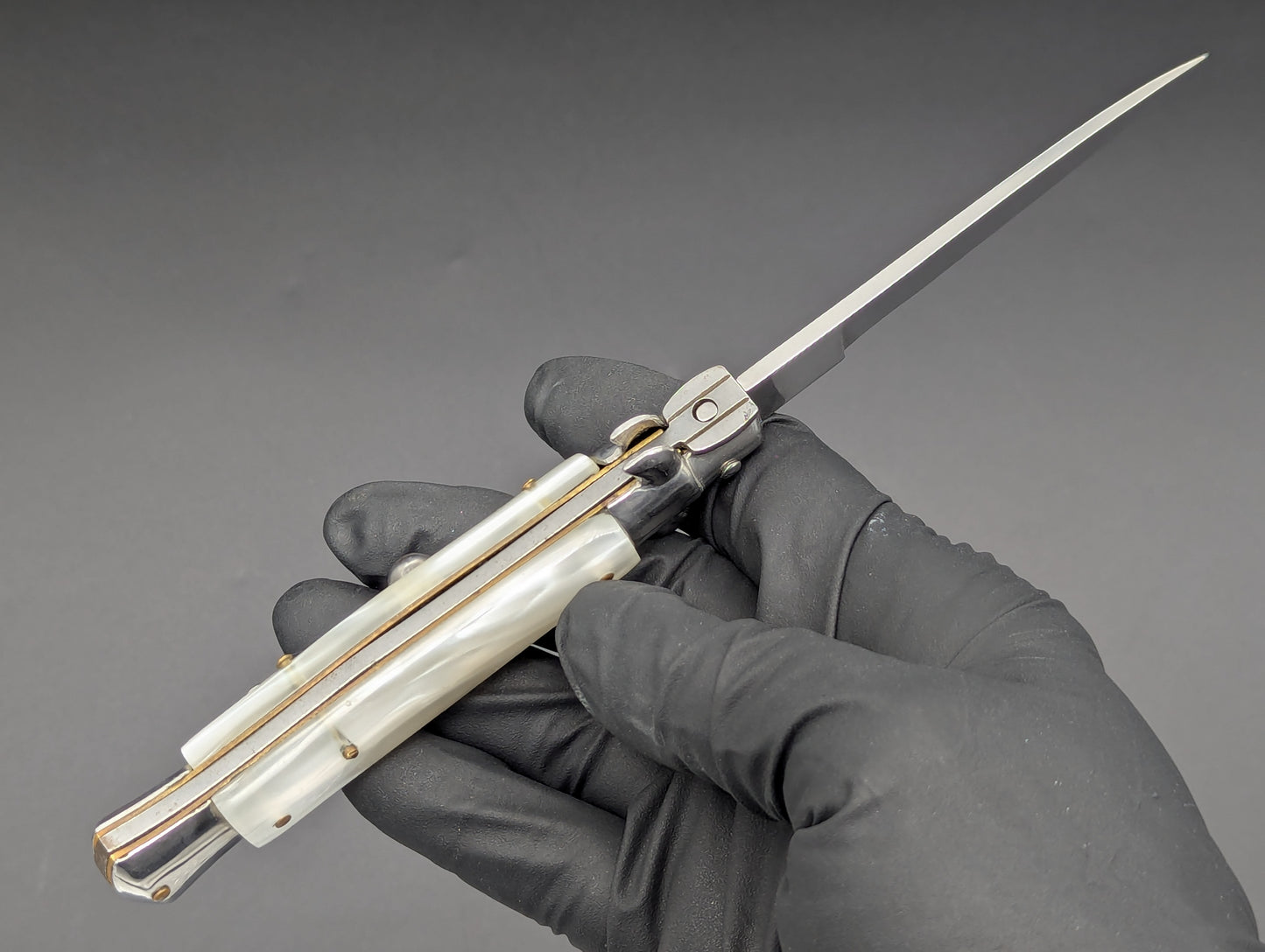 7.75" B ROSTFREI BELTRAME FAUX PEARL ITALIAN STILETTO