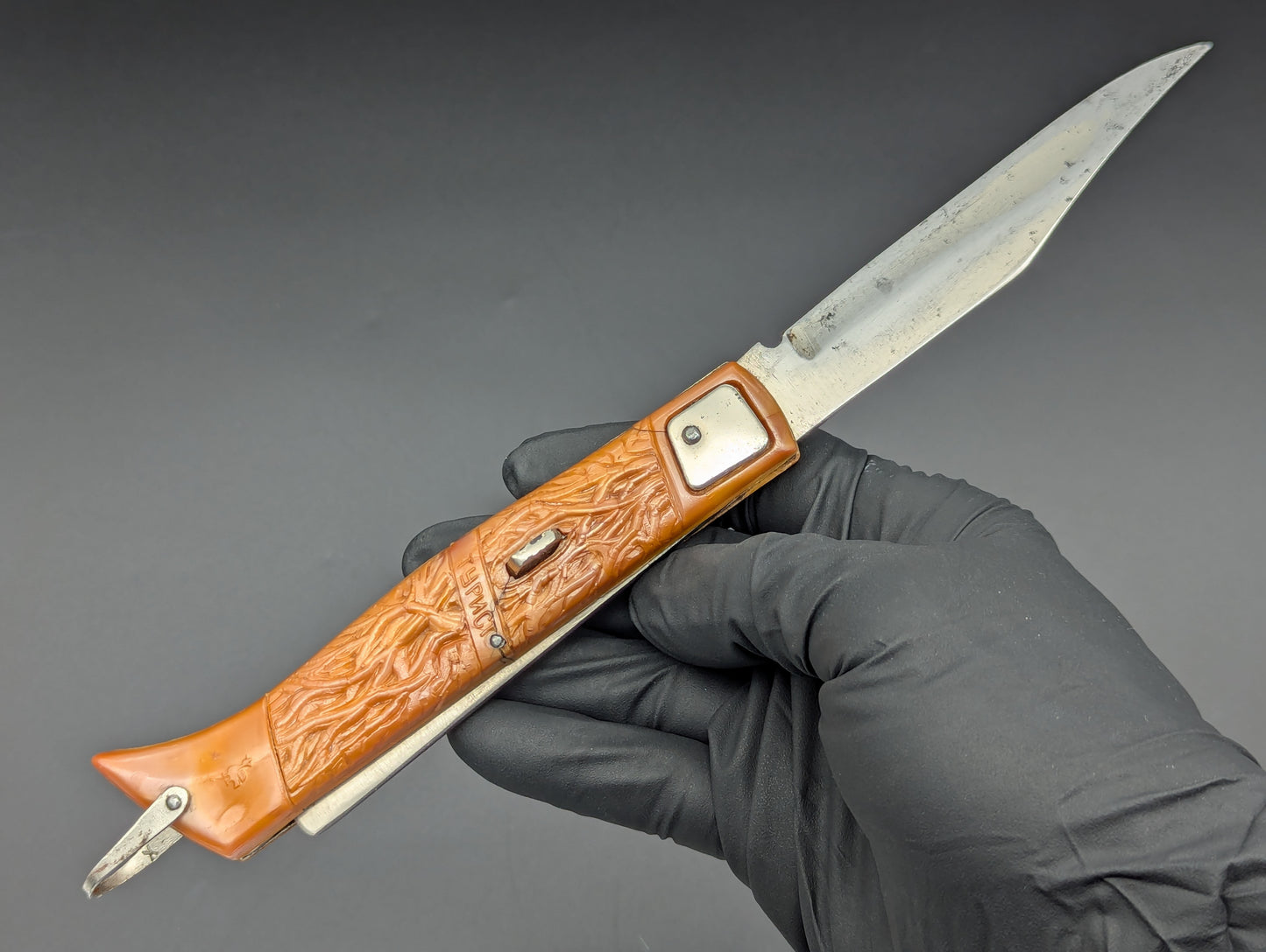 VINTAGE RUSSIAN VORZMA CITY AUTOMATIC HUNTING KNIFE