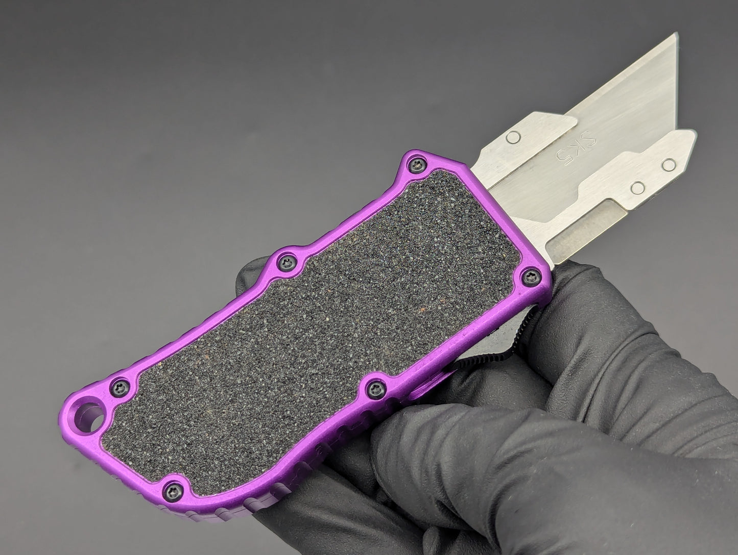 PURPLE DUAL ACTION OTF BOX CUTTER TEXTURED INLAY