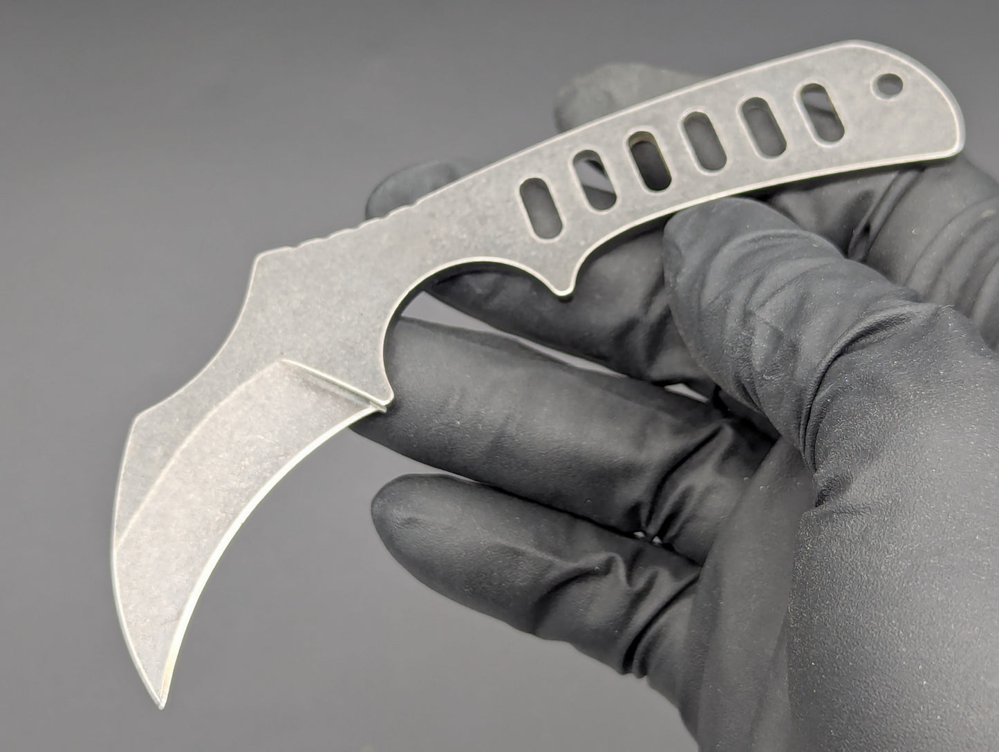 Stonewashed Hawkbill Steel Neck Knife