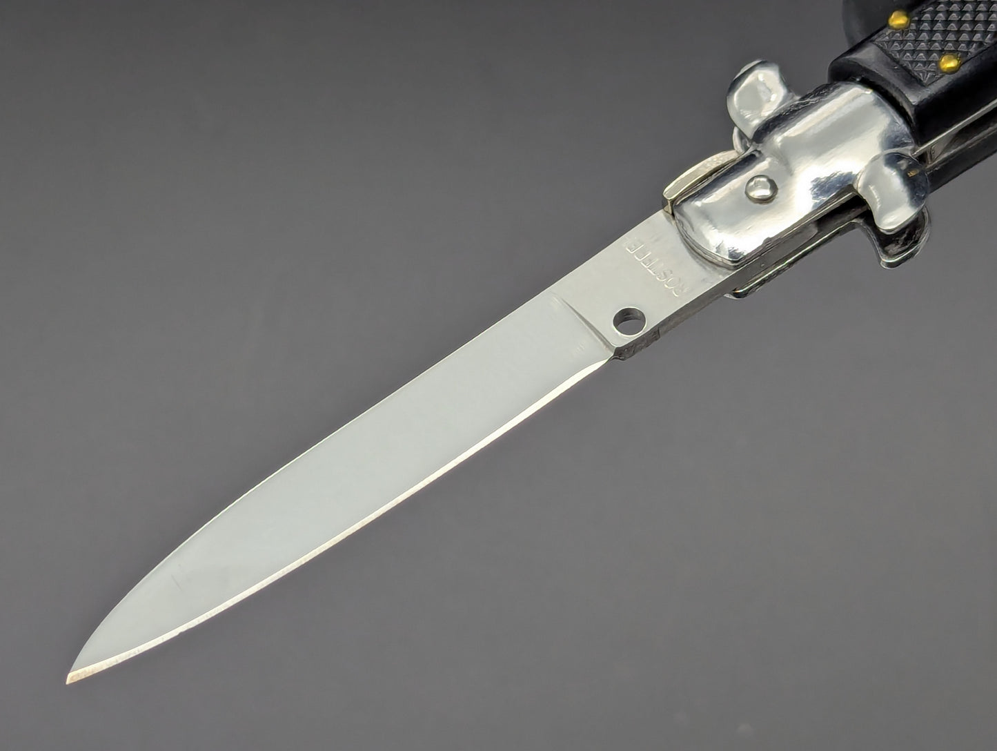 8.25" VINTAGE MOLETTA CHECKERED GERMAN STILETTO