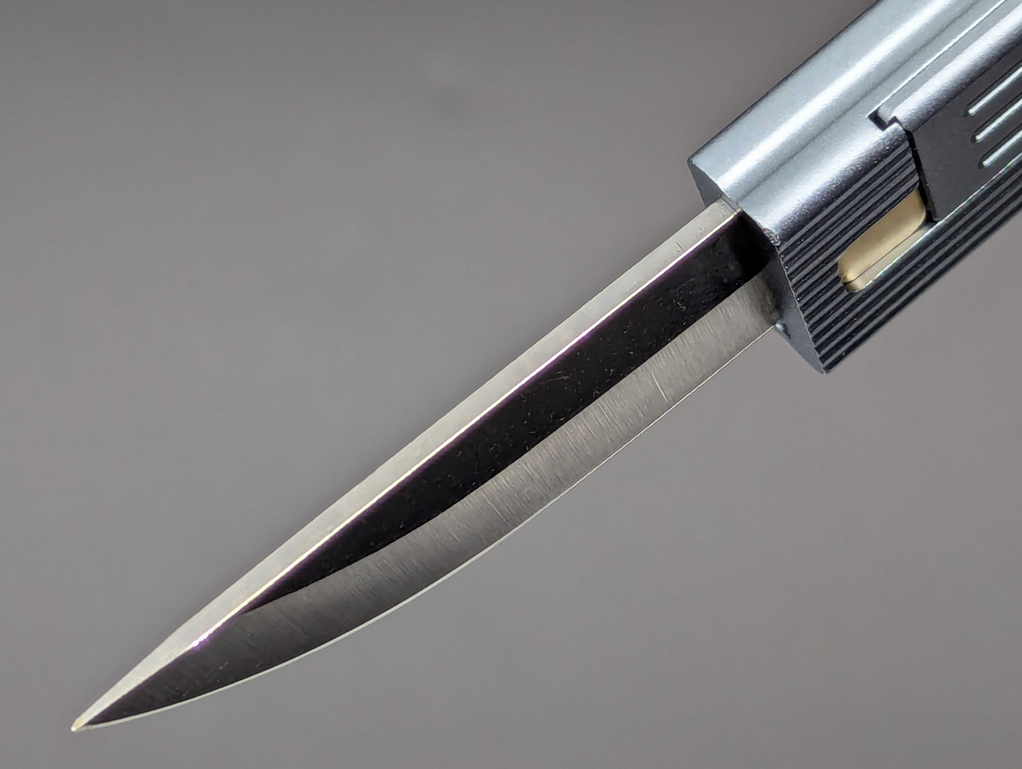 EDC D2 KEYRING GRAVITY UTILITY KNIFE GREY