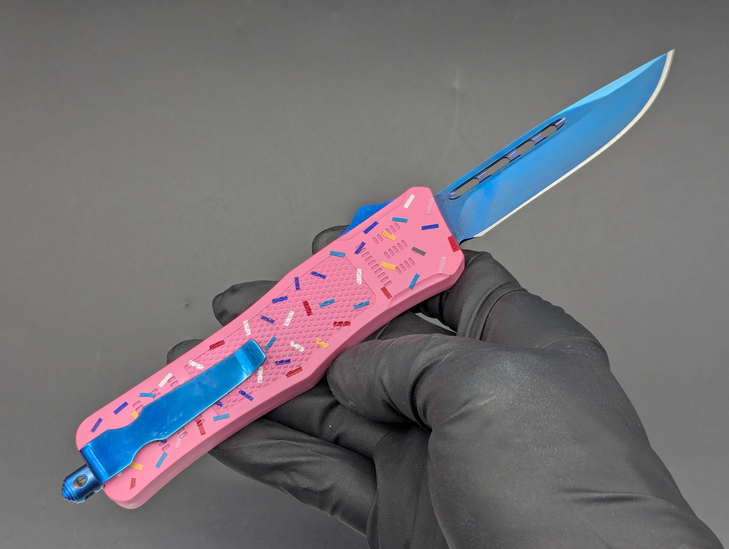 8.25" PINK SPRINKLE DONUT D/A AUTOMATIC OPENING OTF KNIFE