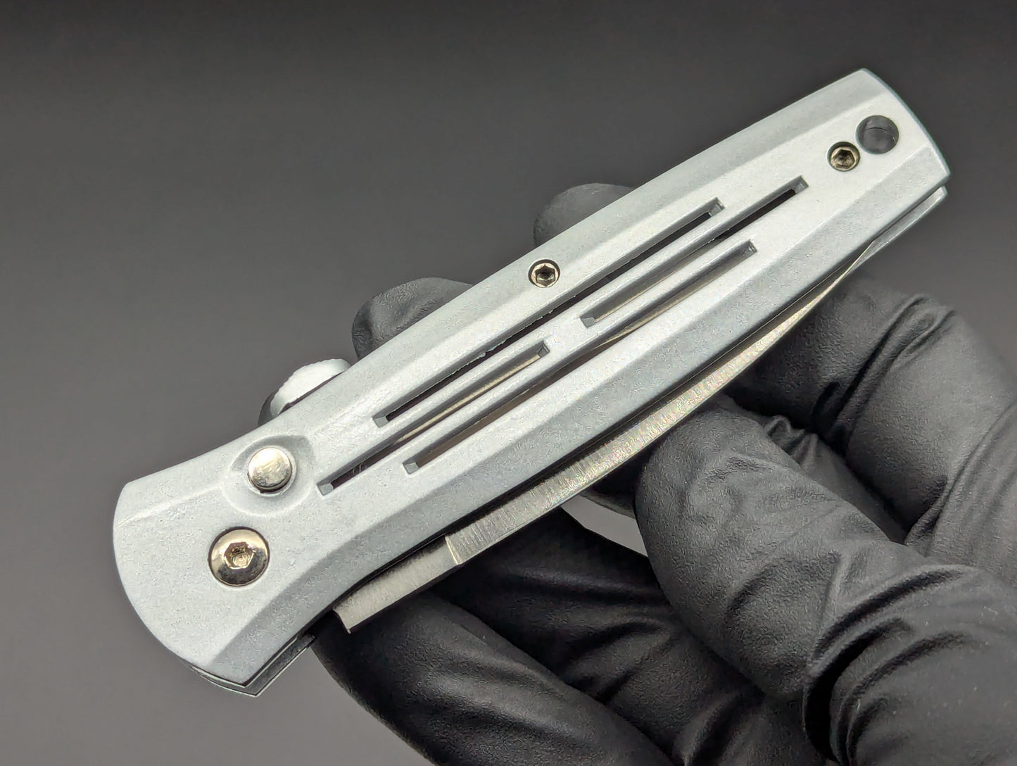 NOS SILVER EAGLE AUTOMATIC KNIFE w/ SAFETY