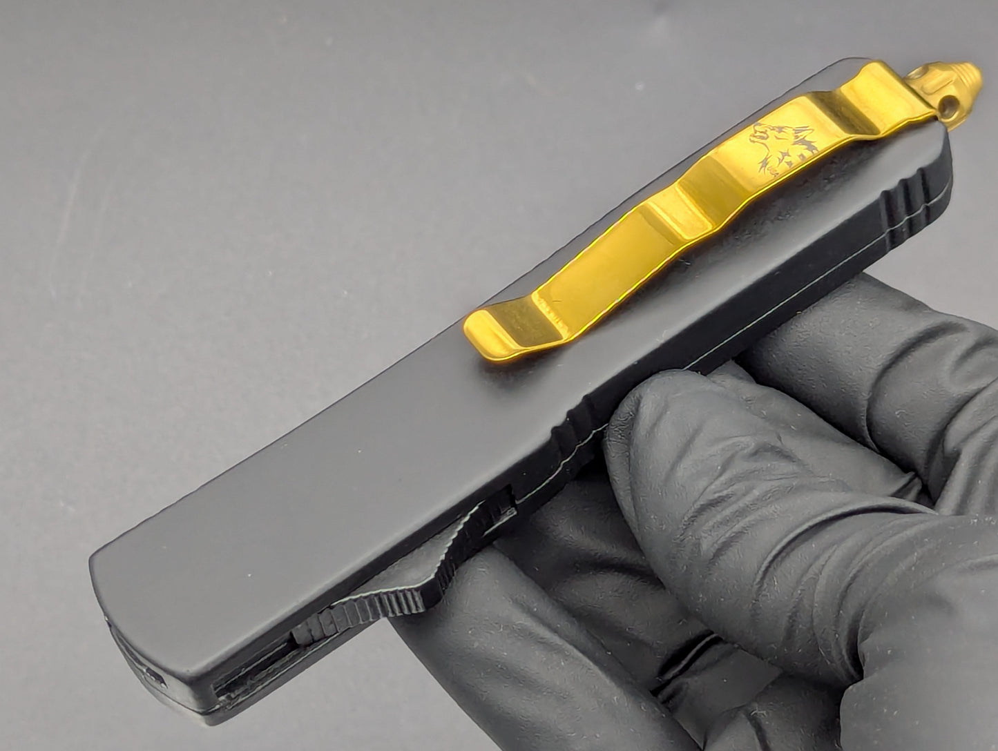 8.5" DAMASCUS HELL RAISER D/A OTF KNIFE