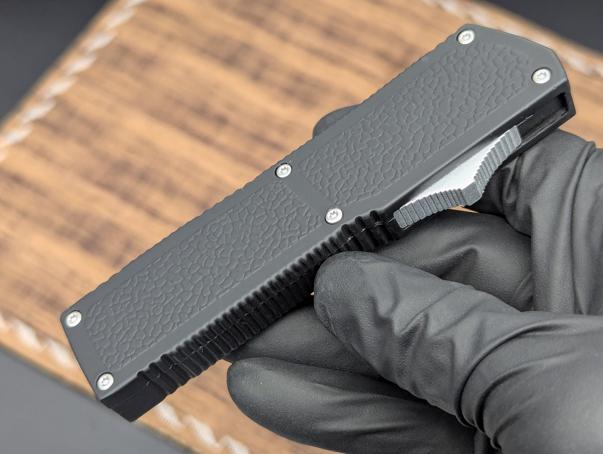 BLACK LIGHTNING 2.0 D/A OTF KNIFE DROP POINT PLAIN