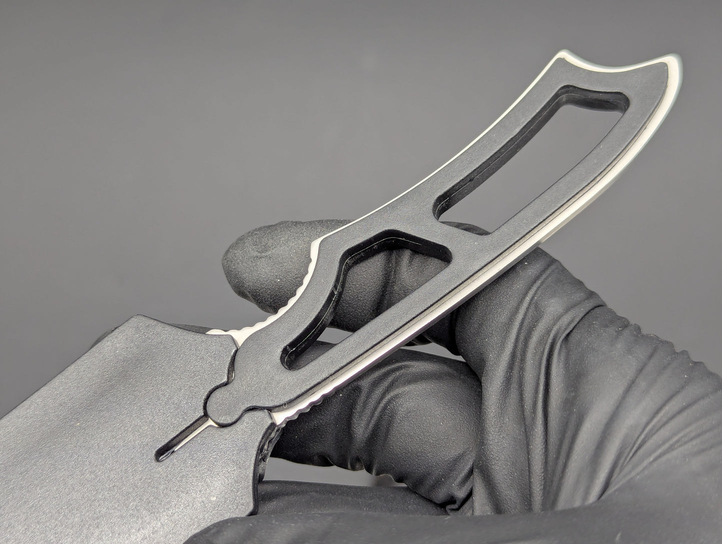 6.5" DROP POINT NECK KNIFE w/ EMERGENCY WHISTLE
