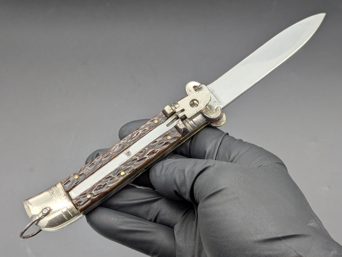 Italian VIRGINIA Shot Shell Puller Leverlock Switchblade Knife